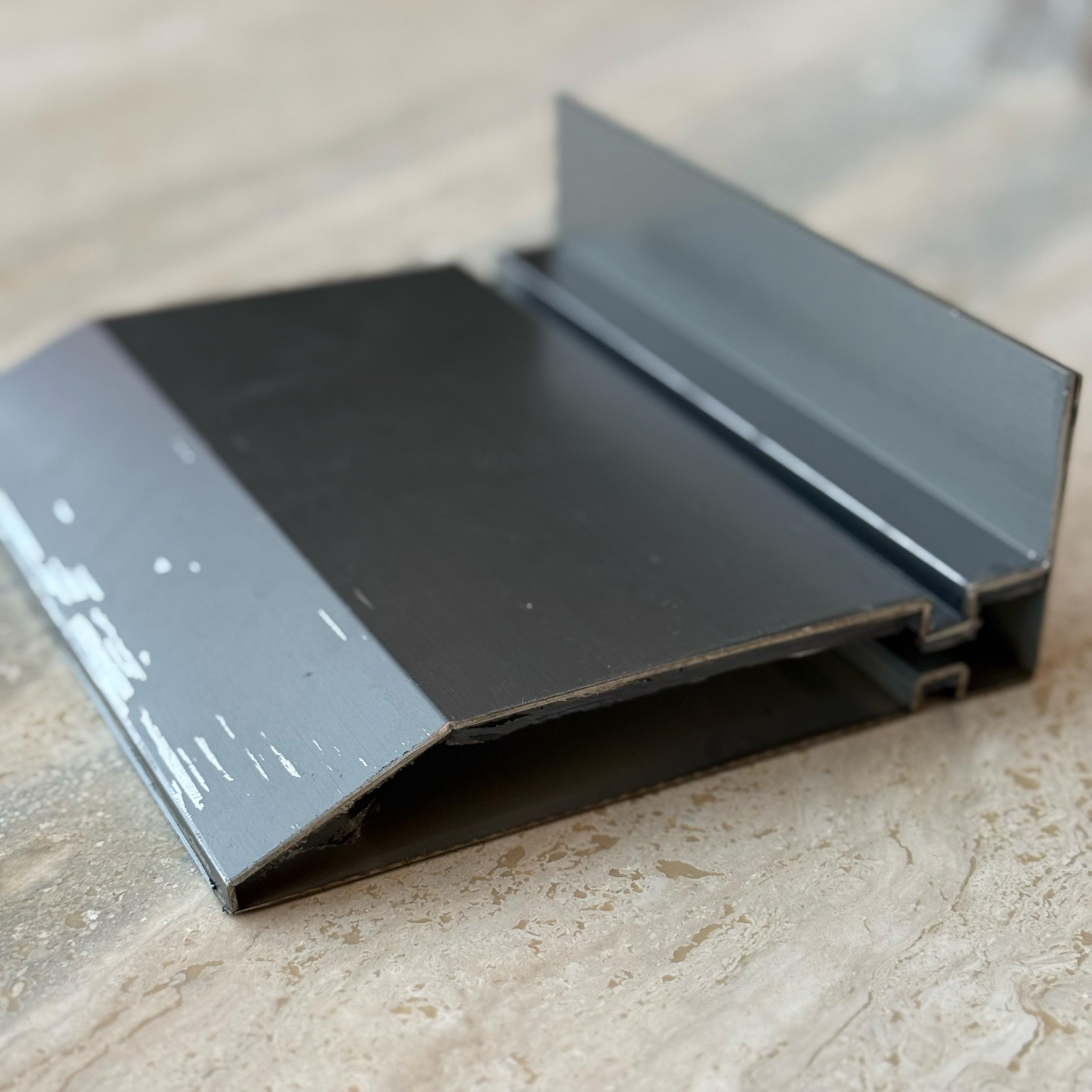 1mm Thickness (17cm) Stainless Steel Sealing Cap - Black - PR0051 -  wall-panels-profiles - ebarza Furniture UAE | Shop Modern Furniture in Abu Dhabi & Dubai - مفروشات ايبازرا في الامارات | تسوق اثاث عصري وديكورات مميزة في دبي وابوظبي