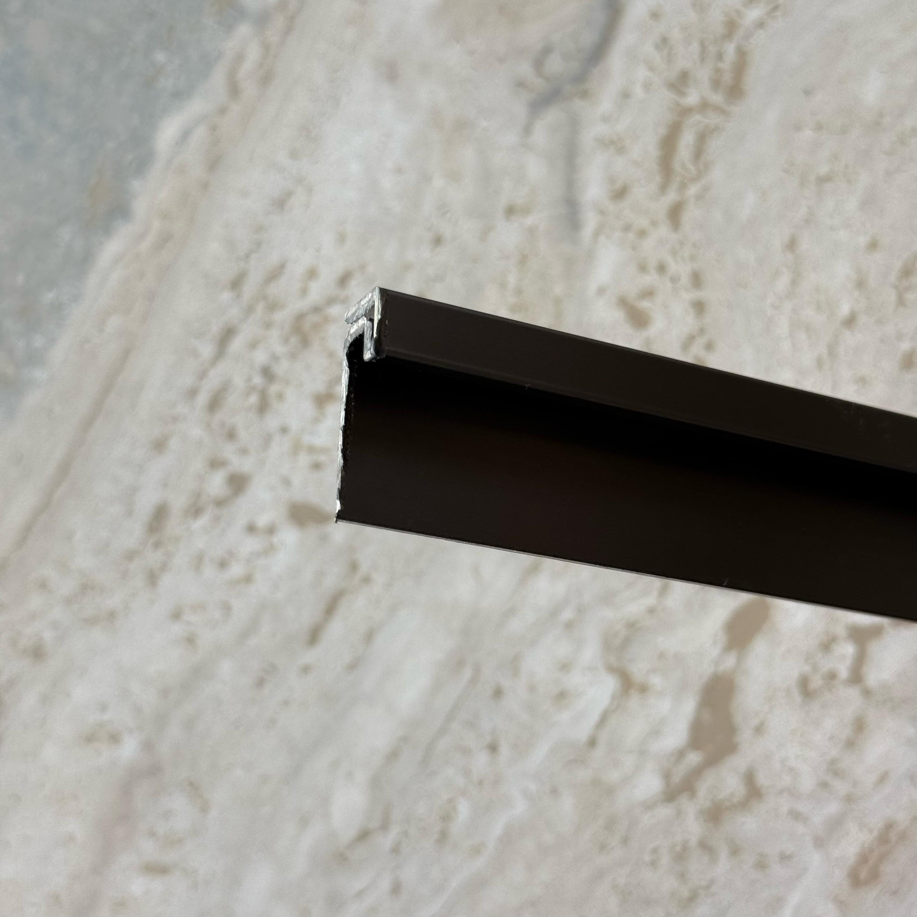 0.8mm Thickness (2.5cm) Stainless Steel Profile - Black - PR0041 -  wall-panels-profiles - ebarza Furniture UAE | Shop Modern Furniture in Abu Dhabi & Dubai - مفروشات ايبازرا في الامارات | تسوق اثاث عصري وديكورات مميزة في دبي وابوظبي