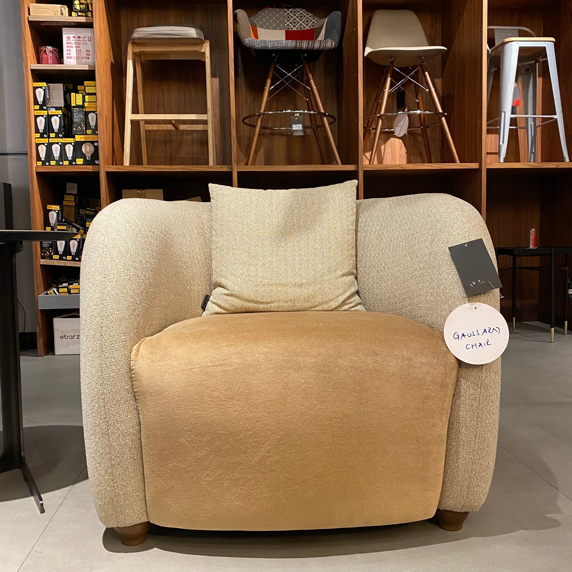 Display Item - Gauss Lounge Chair Gus1S-Td-Nakheel -  USED ITEM | قطعة من المعرض - كرسي صالة جاوس - ebarza Furniture UAE | Shop Modern Furniture in Abu Dhabi & Dubai - مفروشات ايبازرا في الامارات | تسوق اثاث عصري وديكورات مميزة في دبي وابوظبي