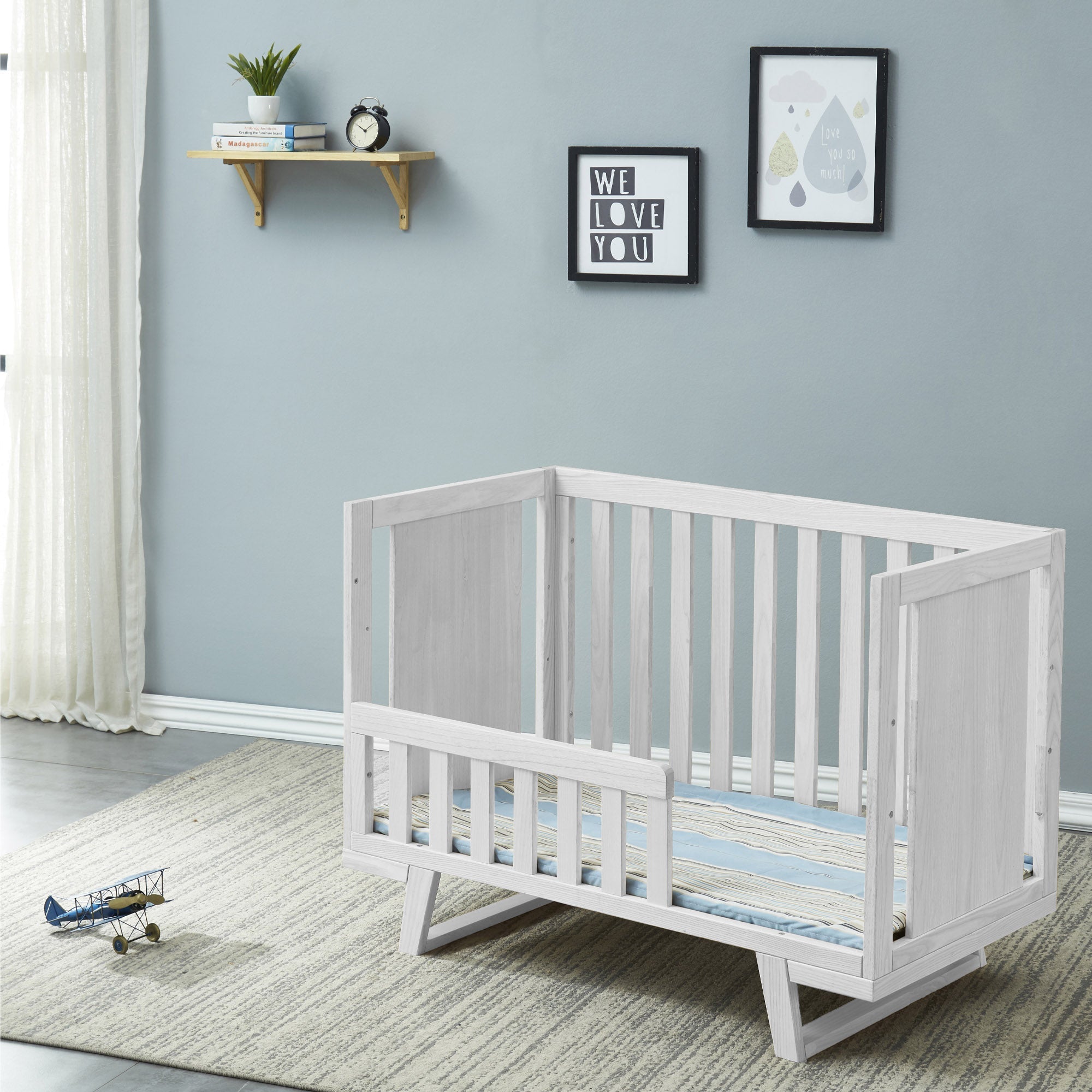 Display Item - Baby/Toddler Bed With 3 Levels Solid Wood Bed ET-Y002-WYAS -  USED ITEM | قطعة من المعرض - سرير رضيع / طفل بسرير 3 مستويات من الخشب الصلب - ebarza Furniture UAE | Shop Modern Furniture in Abu Dhabi & Dubai - مفروشات ايبازرا في الامارات | تسوق اثاث عصري وديكورات مميزة في دبي وابوظبي