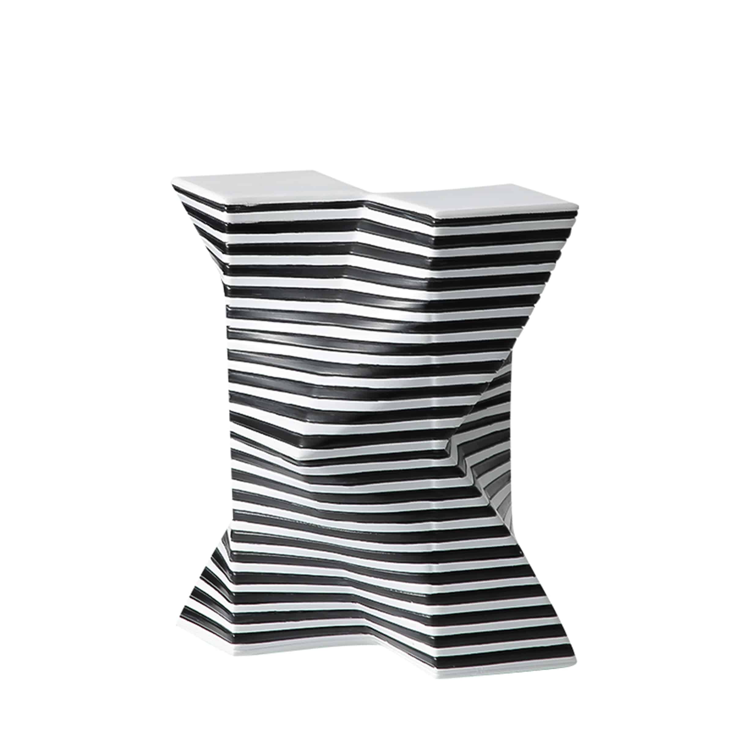 Black And White Striped Ornaments Fc-Sz2160 -  Home Decor Figurines | ديكور المخططة بالأبيض والأسود - ebarza Furniture UAE | Shop Modern Furniture in Abu Dhabi & Dubai - مفروشات ايبازرا في الامارات | تسوق اثاث عصري وديكورات مميزة في دبي وابوظبي