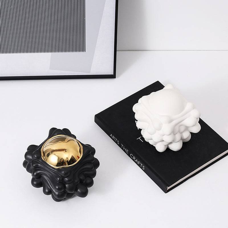 Black Corṛugated Ball -B Fa-D21070B -  Home Decor Figurines | ديكور كرة بيضاء مموجة - ebarza Furniture UAE | Shop Modern Furniture in Abu Dhabi & Dubai - مفروشات ايبازرا في الامارات | تسوق اثاث عصري وديكورات مميزة في دبي وابوظبي