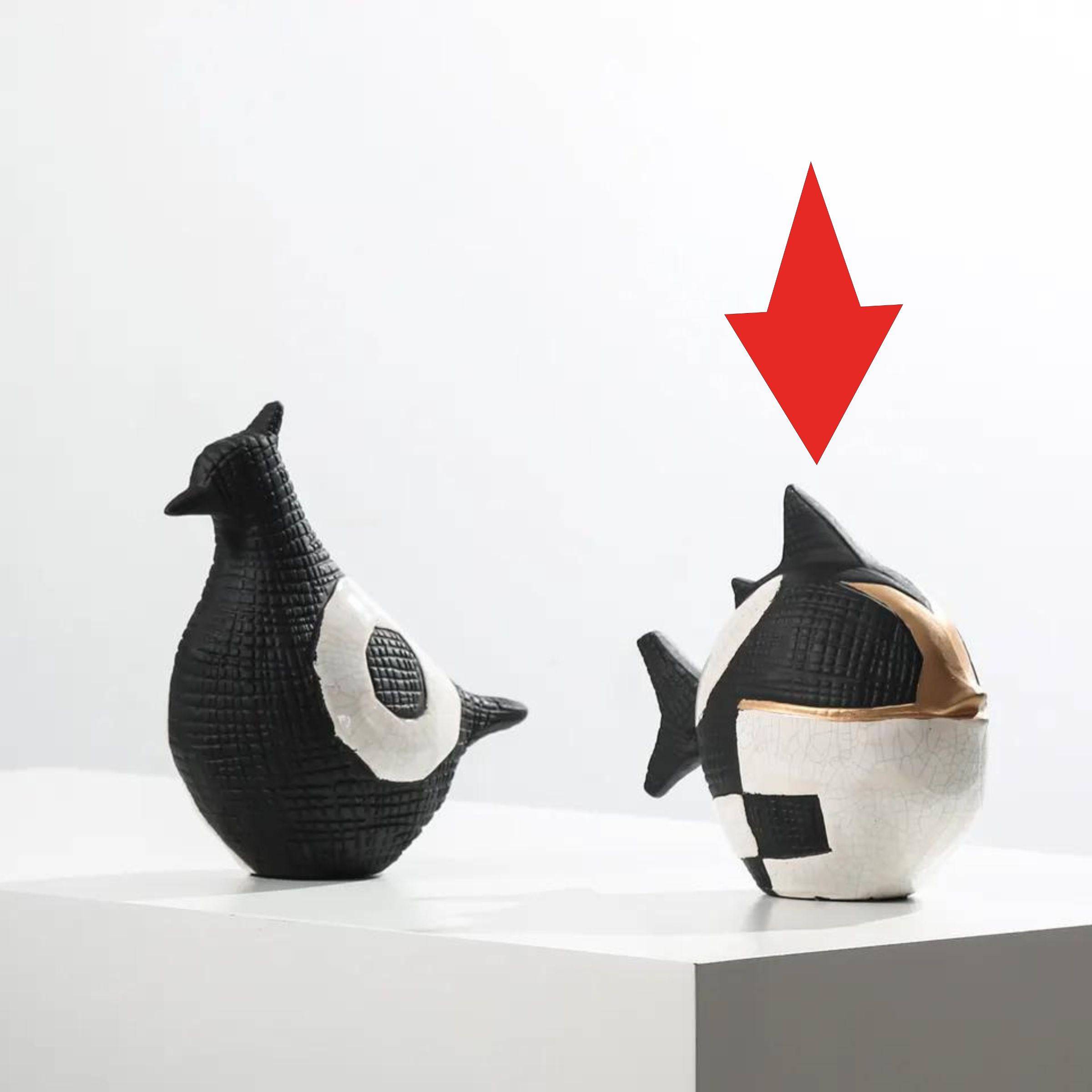 Black, White & Gold Ceramic Puffer Fish Fa-D22025 -  Home Decor Figurines | السمكة البخاخ السيراميك الأسود والأبيض والذهبي - ebarza Furniture UAE | Shop Modern Furniture in Abu Dhabi & Dubai - مفروشات ايبازرا في الامارات | تسوق اثاث عصري وديكورات مميزة في دبي وابوظبي