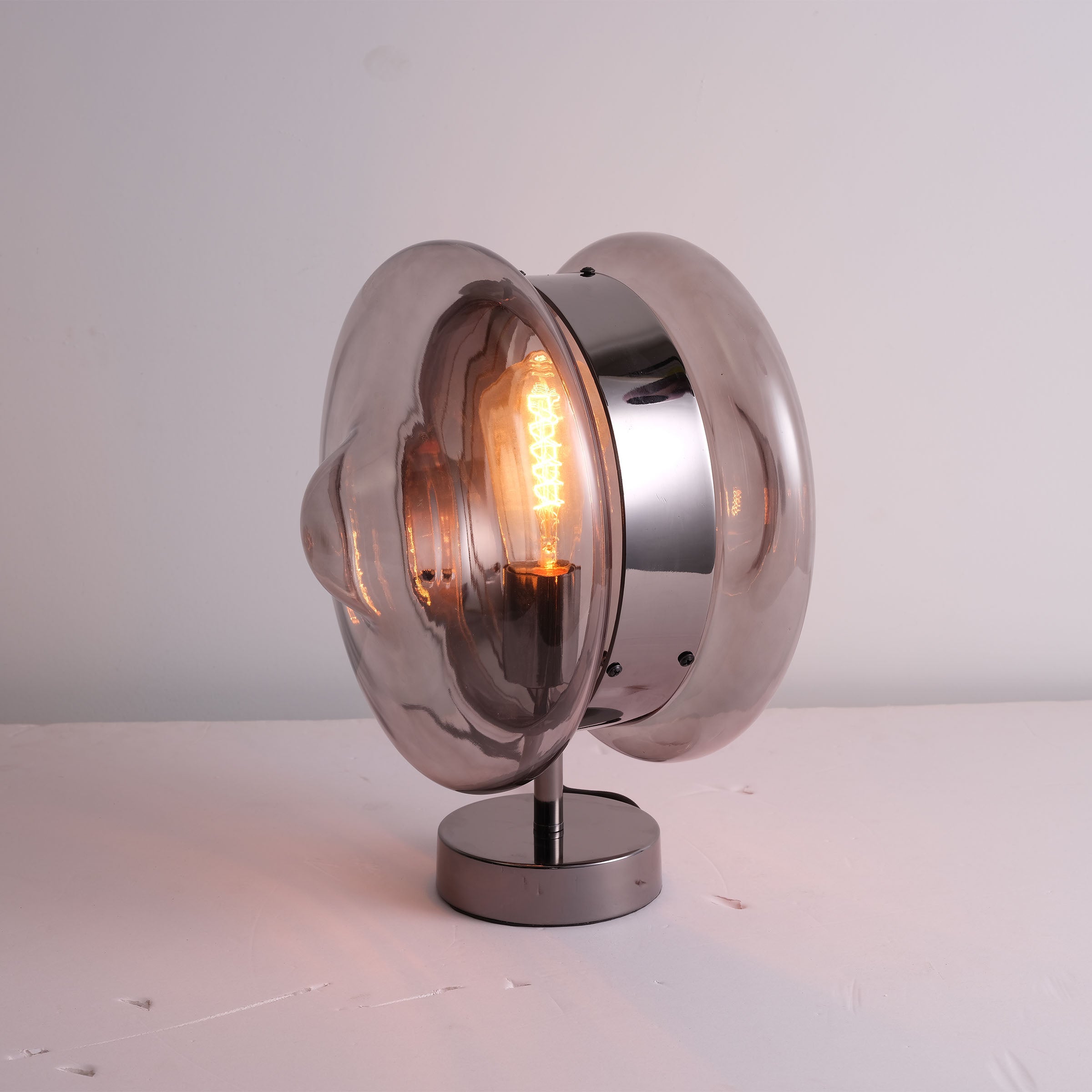 Cosmos Orb table Lamp CY-TD-1049 -  Desk/table Lamps | مصباح طاولة كوزموس أورب - ebarza Furniture UAE | Shop Modern Furniture in Abu Dhabi & Dubai - مفروشات ايبازرا في الامارات | تسوق اثاث عصري وديكورات مميزة في دبي وابوظبي