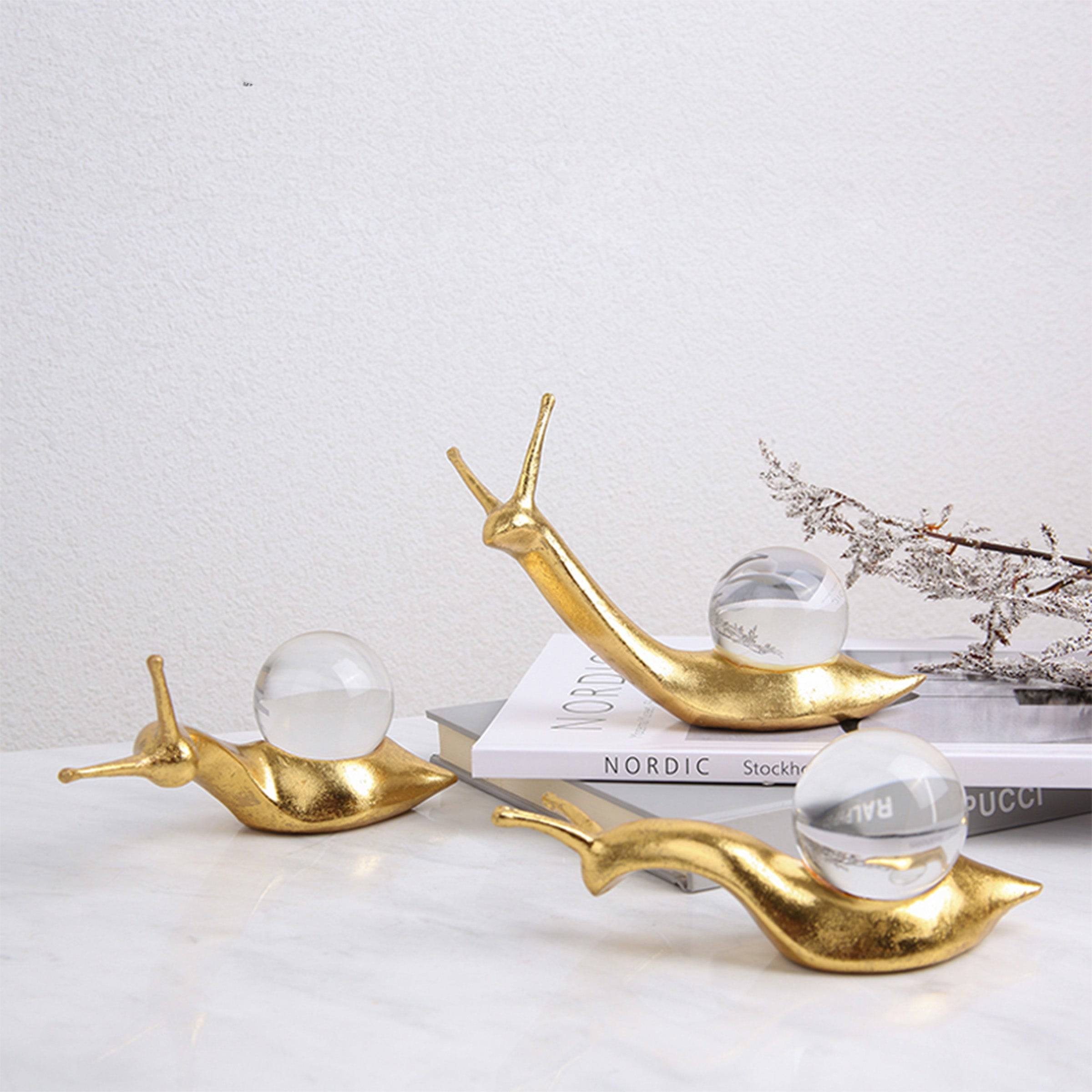 Crystal Snail-A Fa-Sz2002A -  Home Decor Figurines - ebarza Furniture UAE | Shop Modern Furniture in Abu Dhabi & Dubai - مفروشات ايبازرا في الامارات | تسوق اثاث عصري وديكورات مميزة في دبي وابوظبي