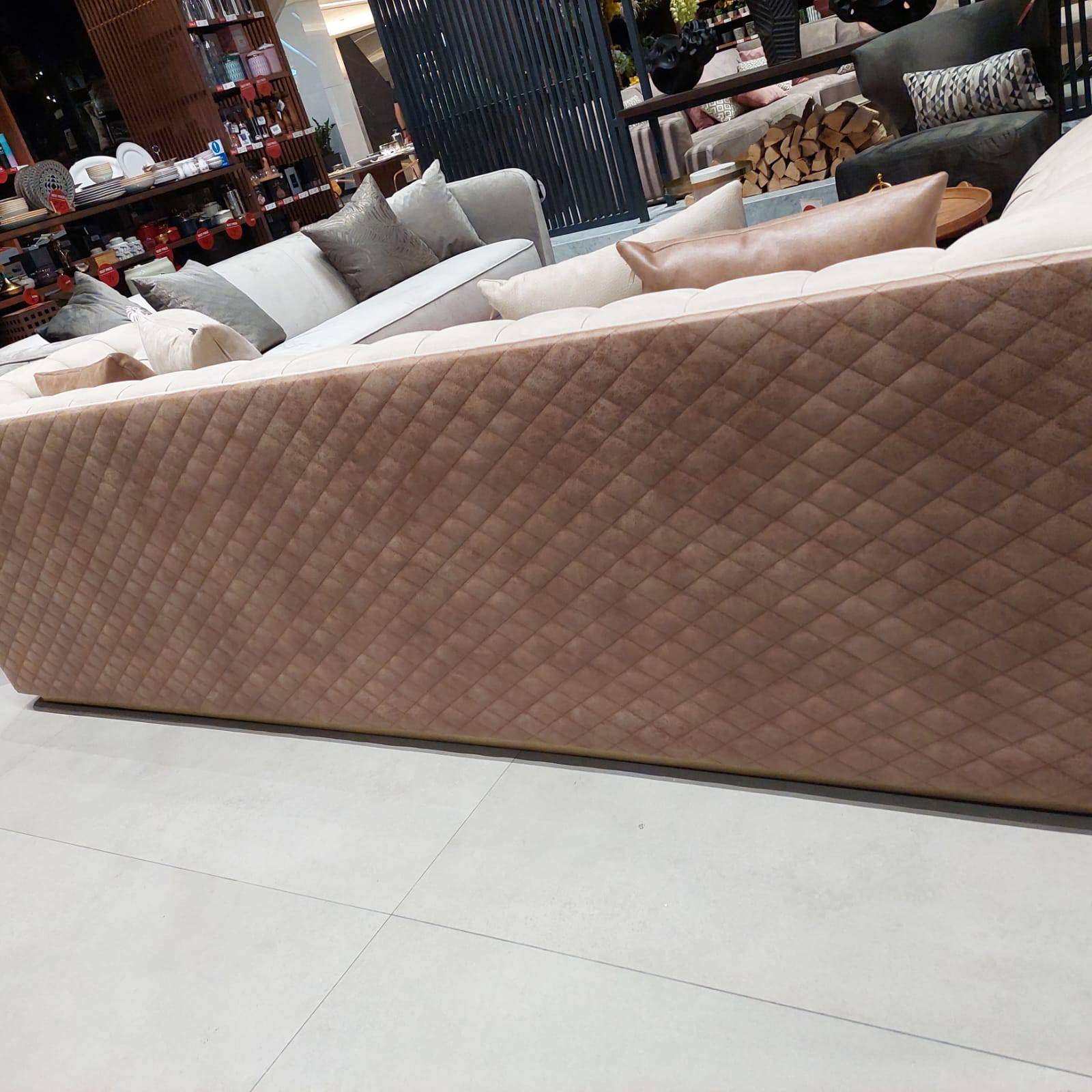 Display Item - Delfina 3 Seater Sofa Delf-3S -  USED ITEM | قطعة من المعرض- دلفينا صوفا 3 مقاعد - ebarza Furniture UAE | Shop Modern Furniture in Abu Dhabi & Dubai - مفروشات ايبازرا في الامارات | تسوق اثاث عصري وديكورات مميزة في دبي وابوظبي