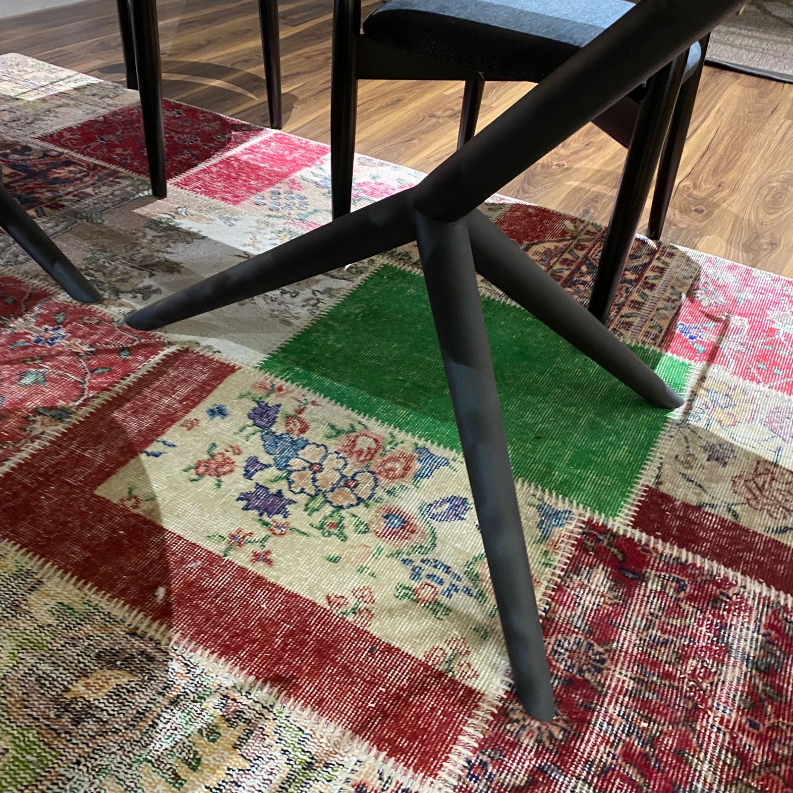 Display Item - Ginda Dining Table Ginda015-TableYAS -  DISPLAY ITEM - ebarza Furniture UAE | Shop Modern Furniture in Abu Dhabi & Dubai - مفروشات ايبازرا في الامارات | تسوق اثاث عصري وديكورات مميزة في دبي وابوظبي