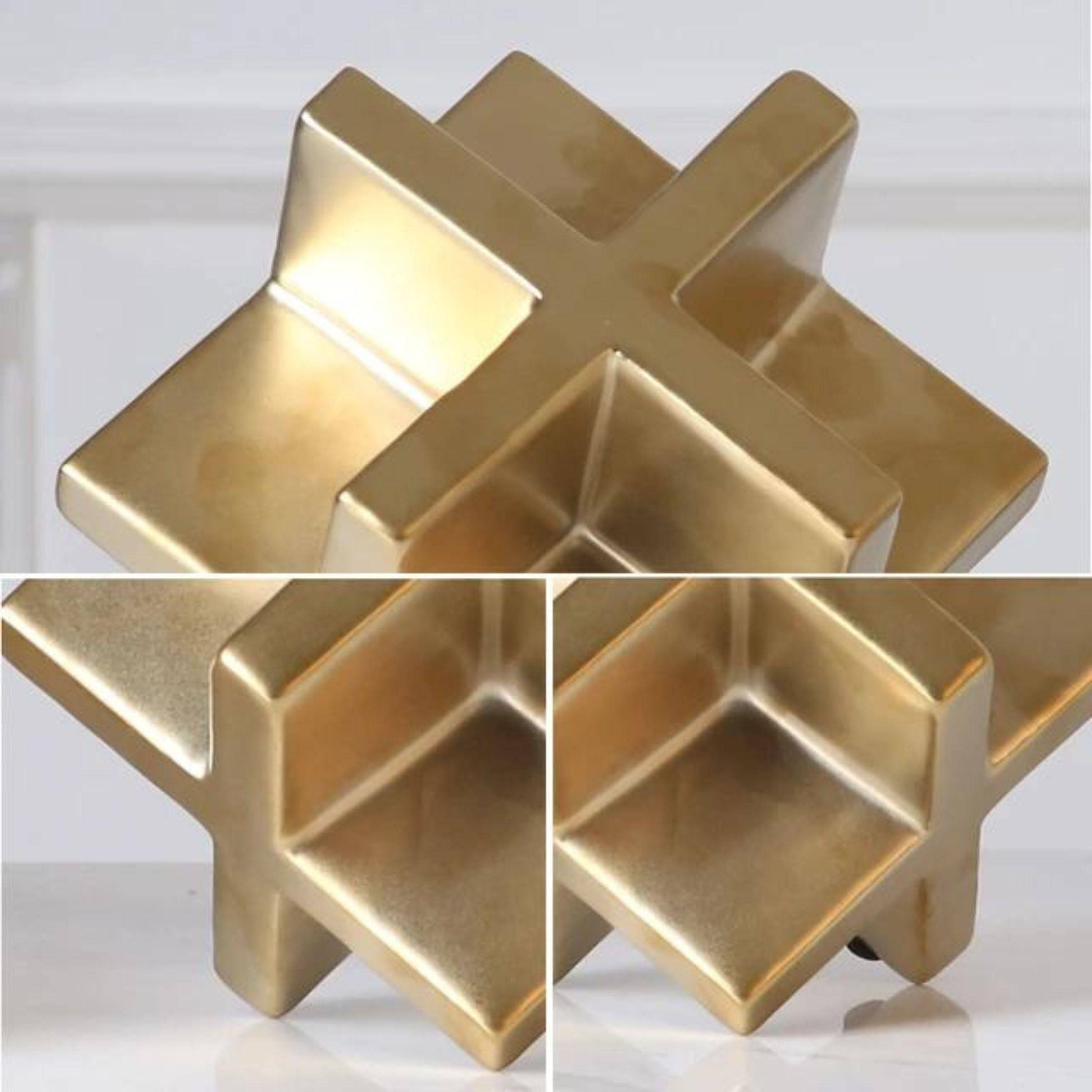 Gold Ceramic Square Orb - Small Faad01B -  Home Decor Figurines | كرة مربعة من السيراميك الذهبي - صغيرة - ebarza Furniture UAE | Shop Modern Furniture in Abu Dhabi & Dubai - مفروشات ايبازرا في الامارات | تسوق اثاث عصري وديكورات مميزة في دبي وابوظبي