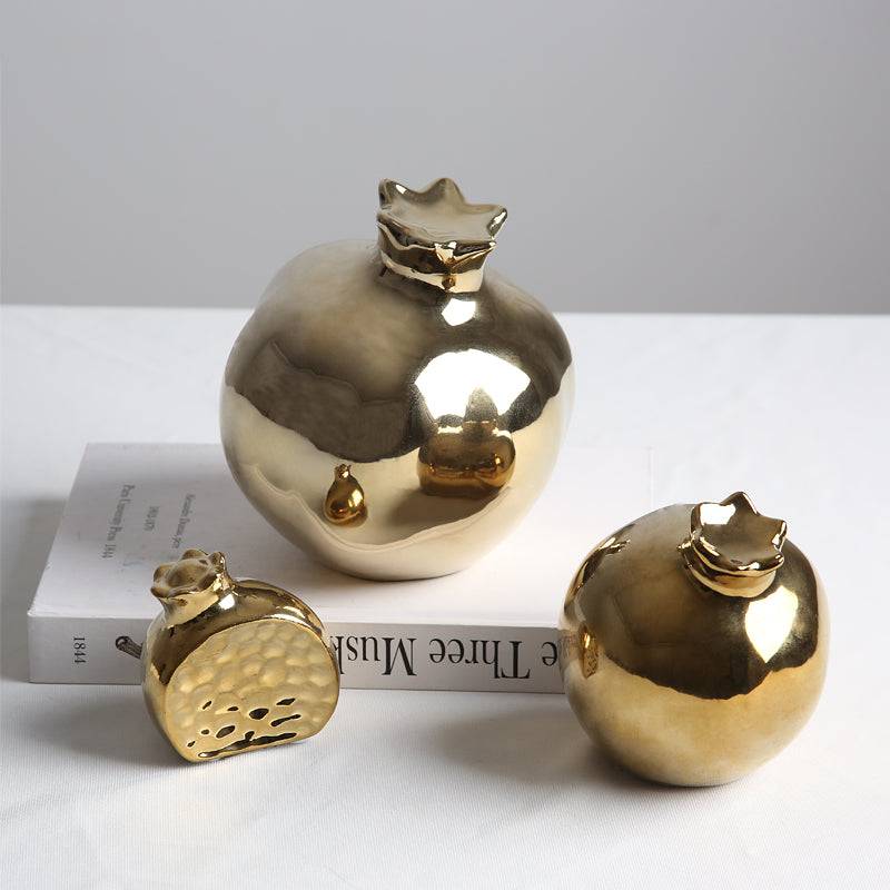 Golden Pomegranate Decor Fl-D405 -  Home Decor Figurines | ديكور ذهبي على شكل حبة الرمان - ebarza Furniture UAE | Shop Modern Furniture in Abu Dhabi & Dubai - مفروشات ايبازرا في الامارات | تسوق اثاث عصري وديكورات مميزة في دبي وابوظبي