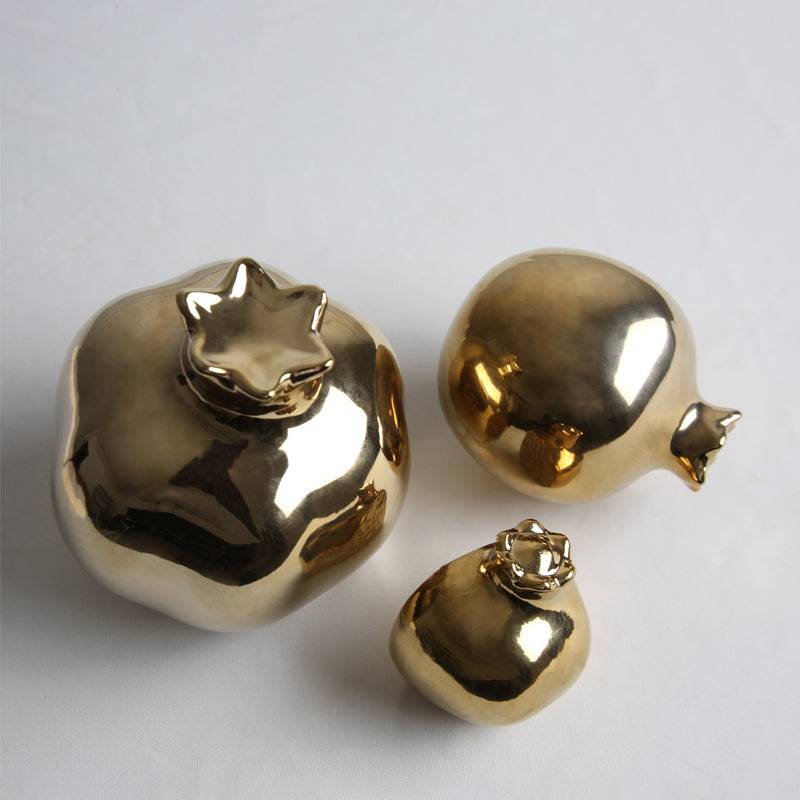 Golden Pomegranate Decor Fl-D405 -  Home Decor Figurines | ديكور ذهبي على شكل حبة الرمان - ebarza Furniture UAE | Shop Modern Furniture in Abu Dhabi & Dubai - مفروشات ايبازرا في الامارات | تسوق اثاث عصري وديكورات مميزة في دبي وابوظبي