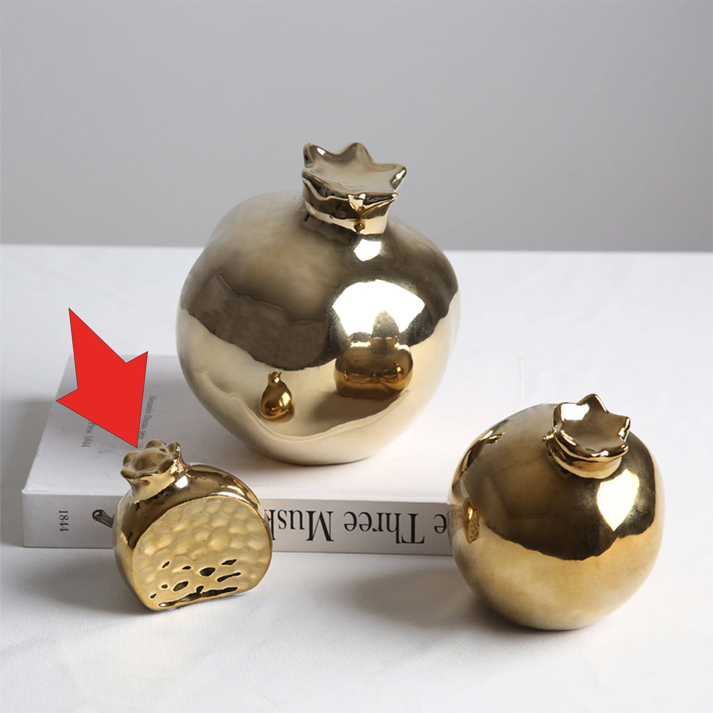 Golden Pomegranate Décor Fl-D406 -  Home Decor Figurines | ديكور ذهبي على شكل حبة الرمان - ebarza Furniture UAE | Shop Modern Furniture in Abu Dhabi & Dubai - مفروشات ايبازرا في الامارات | تسوق اثاث عصري وديكورات مميزة في دبي وابوظبي