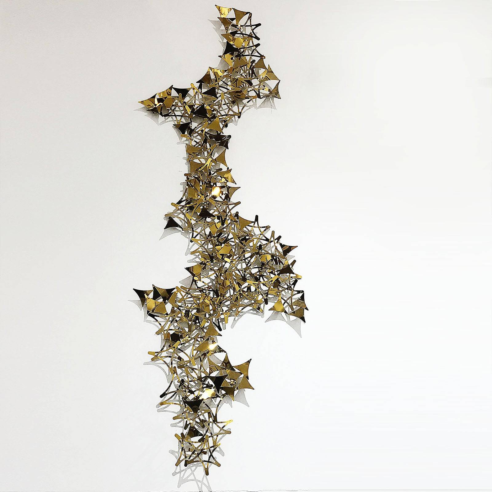 Display Item - Golden Stars Handcrafted Stainless Steel Artwork Z08021- Bg202032-Nakheel -  USED ITEM | قطعة من المعرض - عمل فني مصنوع يدويًا من الفولاذ المقاوم للصدأ النجوم الذهبية - ebarza Furniture UAE | Shop Modern Furniture in Abu Dhabi & Dubai - مفروشات ايبازرا في الامارات | تسوق اثاث عصري وديكورات مميزة في دبي وابوظبي