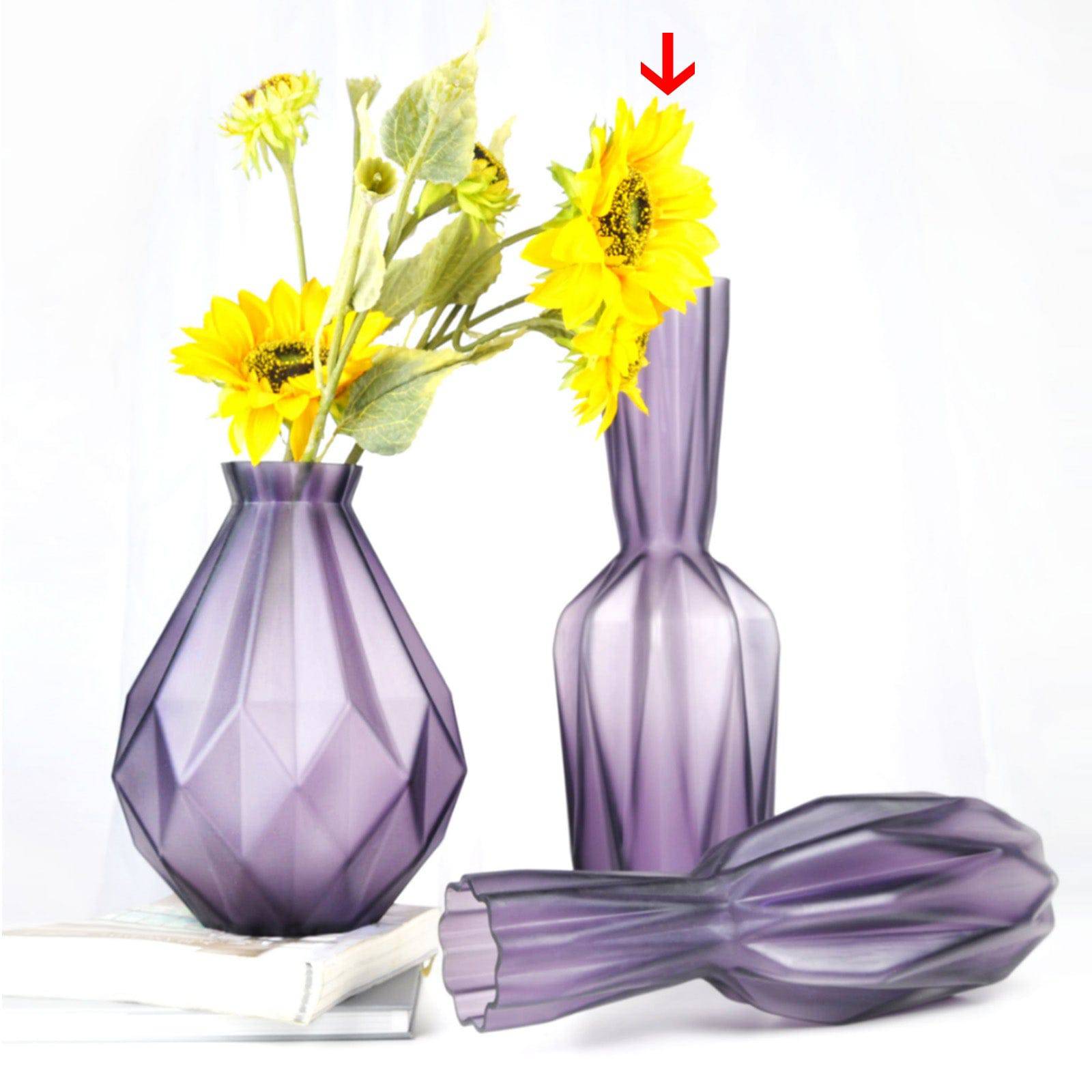 Handmade Balloton Glass Vase  14435-500 -  Vases - ebarza Furniture UAE | Shop Modern Furniture in Abu Dhabi & Dubai - مفروشات ايبازرا في الامارات | تسوق اثاث عصري وديكورات مميزة في دبي وابوظبي