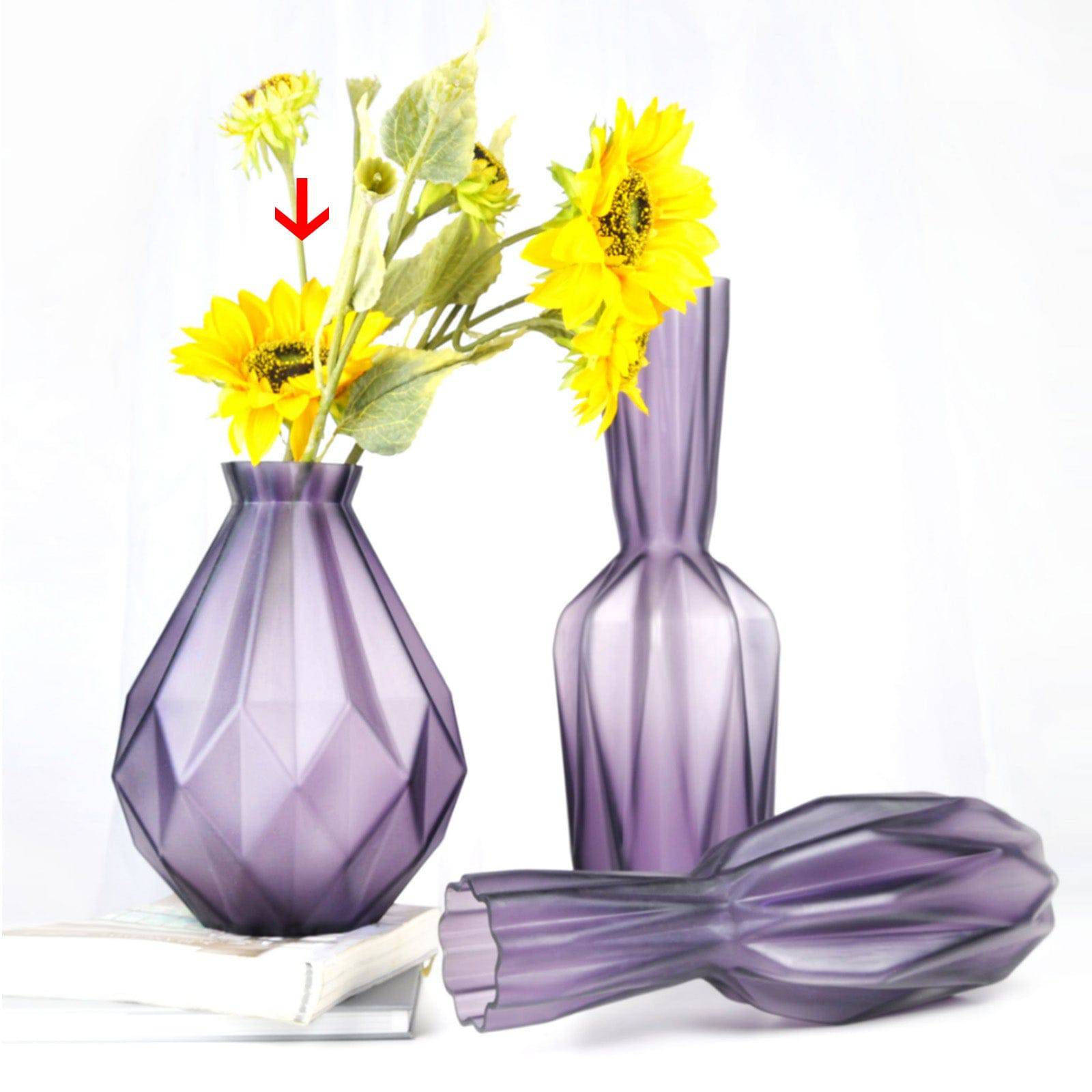 Handmade Balloton Glass Vase  14436-300 -  Vases - ebarza Furniture UAE | Shop Modern Furniture in Abu Dhabi & Dubai - مفروشات ايبازرا في الامارات | تسوق اثاث عصري وديكورات مميزة في دبي وابوظبي