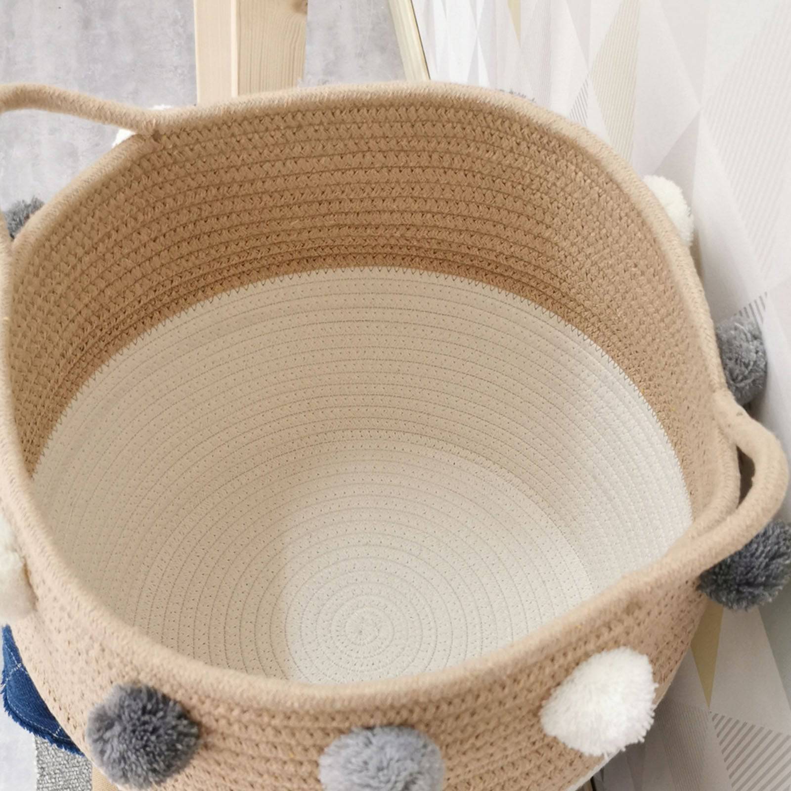 Handmade Basket 190410-015 -  Baskets | سلة مصنوعة يدويا - ebarza Furniture UAE | Shop Modern Furniture in Abu Dhabi & Dubai - مفروشات ايبازرا في الامارات | تسوق اثاث عصري وديكورات مميزة في دبي وابوظبي