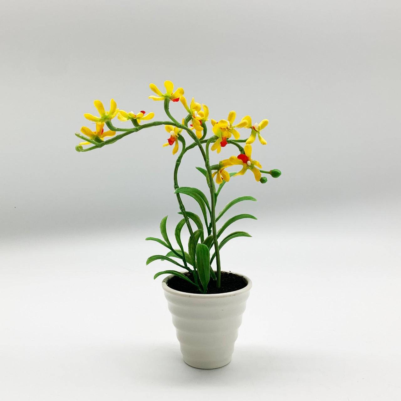 Handmade Decorative Artificial Plant+Planter Pot P00676-Yellow -  Planter Boxes | نبات صناعي مزخرف يدويًا + وعاء زراعه - ebarza Furniture UAE | Shop Modern Furniture in Abu Dhabi & Dubai - مفروشات ايبازرا في الامارات | تسوق اثاث عصري وديكورات مميزة في دبي وابوظبي