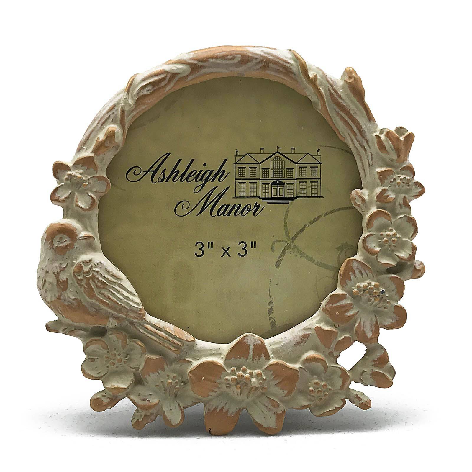 Handmade Zinc Photo Frame   Classic  40288-33B2N0 -  Photo Frames | إطار صور مصنوع يدويًا من الزنك الكلاسيكي - ebarza Furniture UAE | Shop Modern Furniture in Abu Dhabi & Dubai - مفروشات ايبازرا في الامارات | تسوق اثاث عصري وديكورات مميزة في دبي وابوظبي