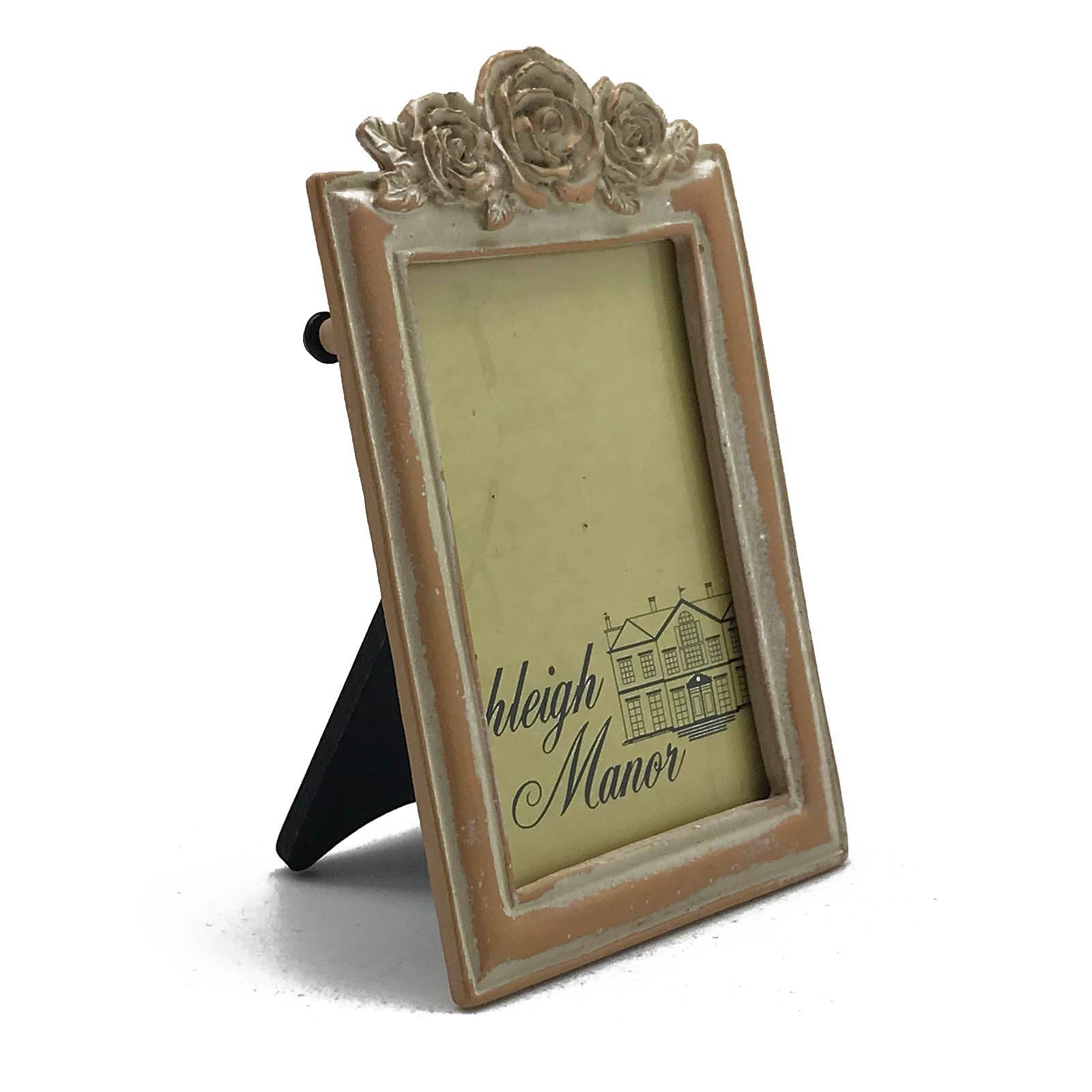 Handmade Zinc Photo Frame   Classic  40672-23B2N0 -  Photo Frames | إطار صور مصنوع يدويًا من الزنك الكلاسيكي - ebarza Furniture UAE | Shop Modern Furniture in Abu Dhabi & Dubai - مفروشات ايبازرا في الامارات | تسوق اثاث عصري وديكورات مميزة في دبي وابوظبي