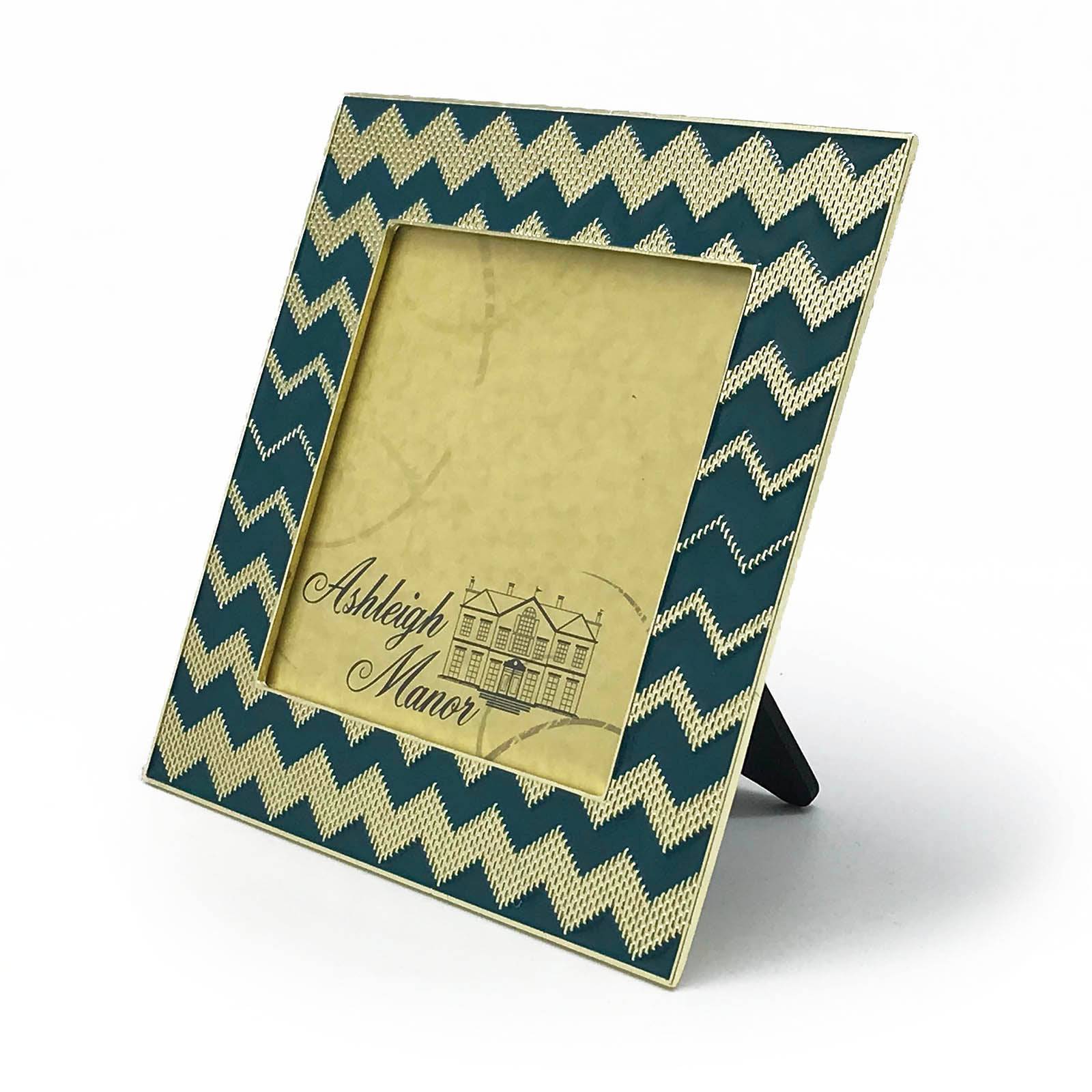 Handmade Zinc Photo Frame Magic 40484-44Afb4 -  Photo Frames | إطار صور مصنوع يدويًا من الزنك - ebarza Furniture UAE | Shop Modern Furniture in Abu Dhabi & Dubai - مفروشات ايبازرا في الامارات | تسوق اثاث عصري وديكورات مميزة في دبي وابوظبي