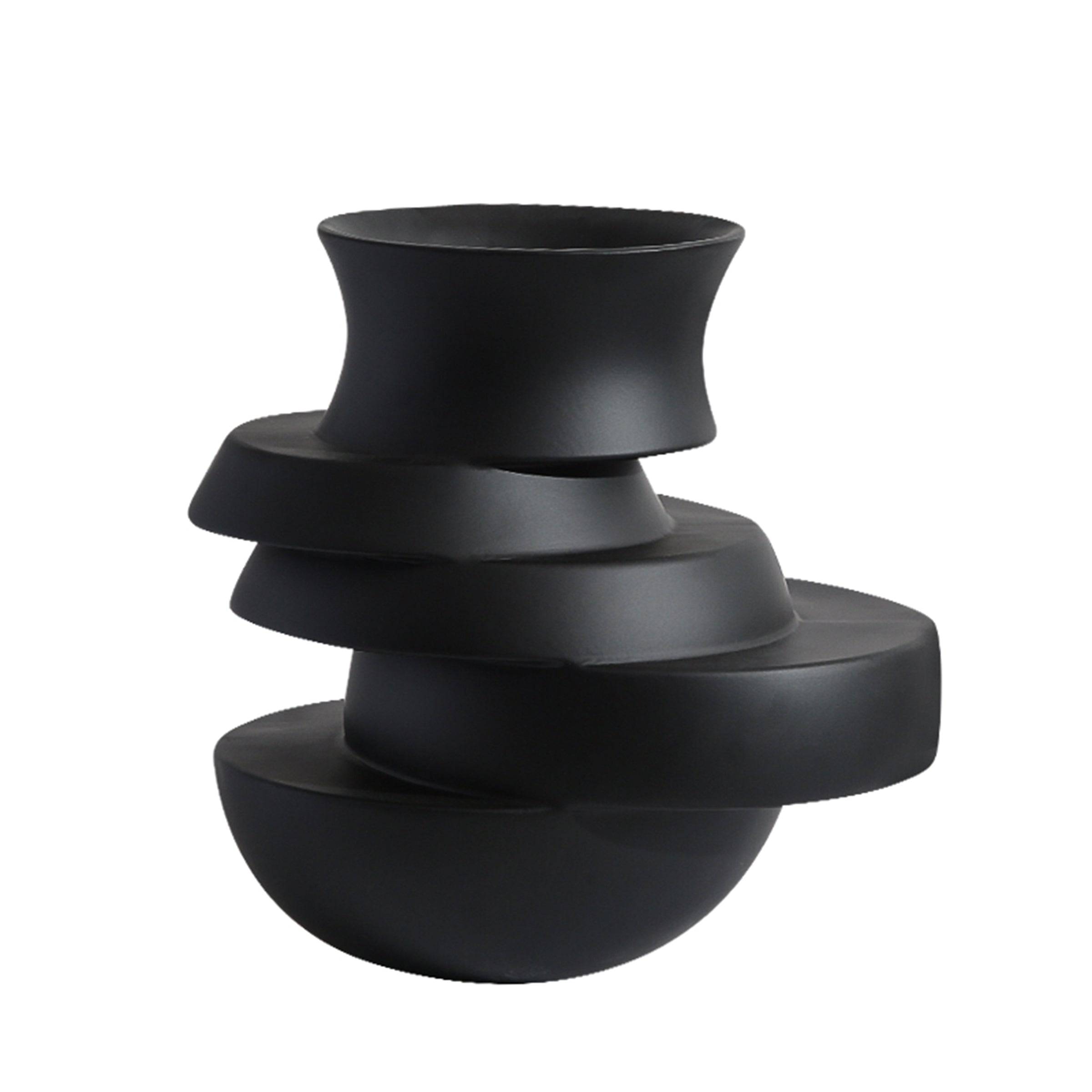 Irregular Vase Black A Fc-Sz2167A -  Vases | مزهرية غير منتظمة سوداء - ebarza Furniture UAE | Shop Modern Furniture in Abu Dhabi & Dubai - مفروشات ايبازرا في الامارات | تسوق اثاث عصري وديكورات مميزة في دبي وابوظبي