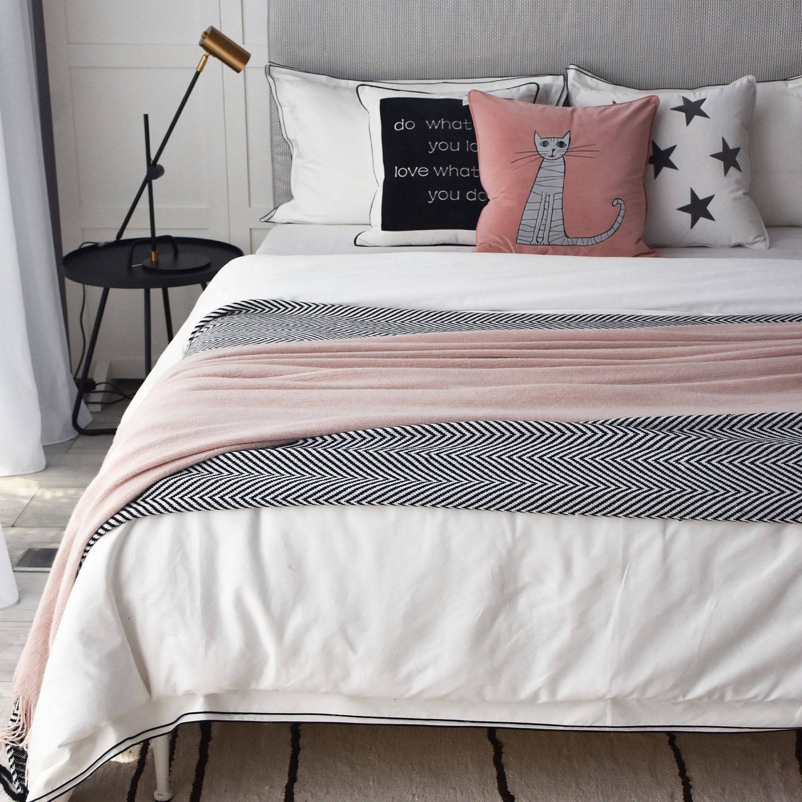 As Is - Jura Full Bedding Set Ebb-021 -  DISPLAY ITEM - ebarza Furniture UAE | Shop Modern Furniture in Abu Dhabi & Dubai - مفروشات ايبازرا في الامارات | تسوق اثاث عصري وديكورات مميزة في دبي وابوظبي