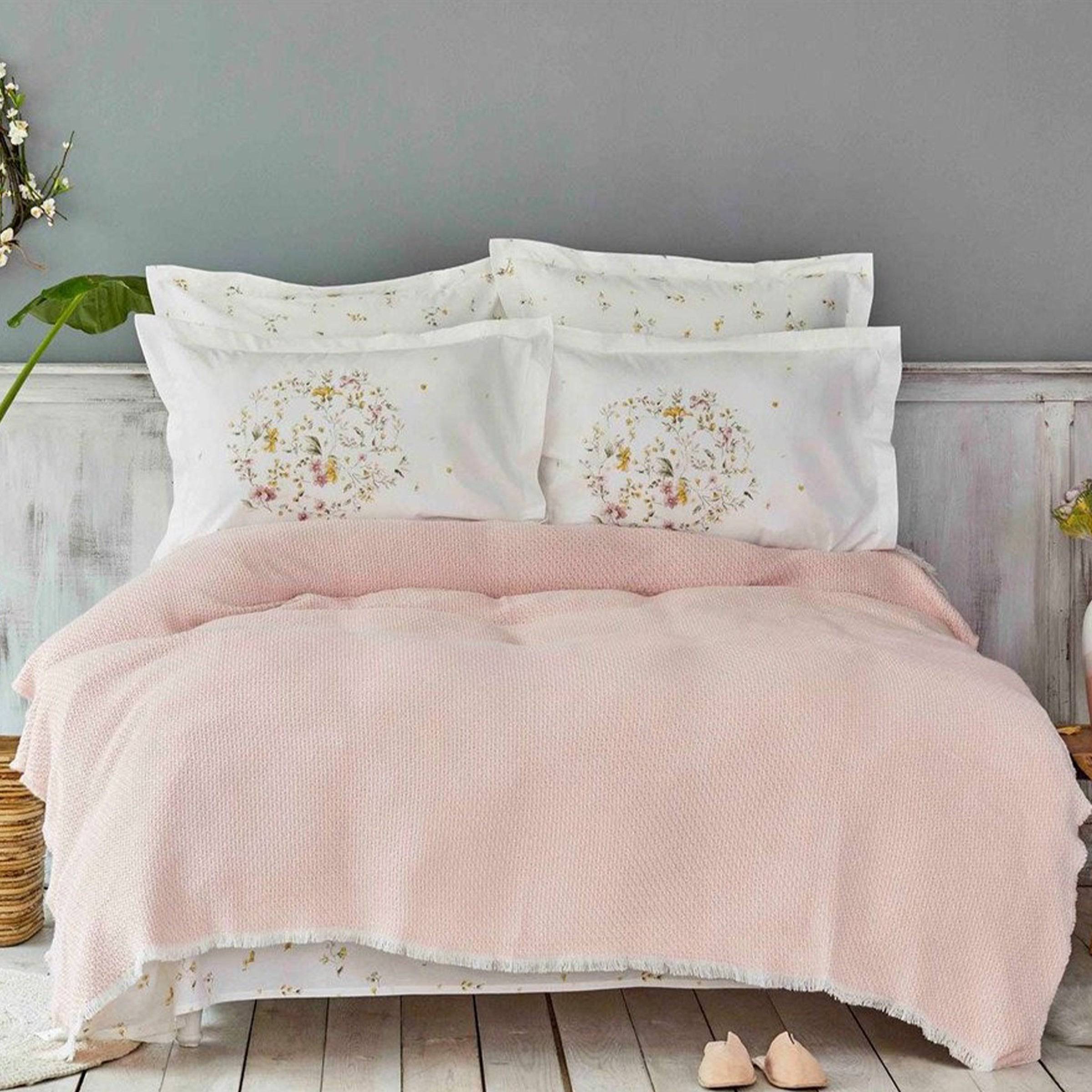 Karaca Home Brida Powder Cotton Double Nish Set 200.17.01.0327 -  Bedding | طقم اغطيه سرير من كاراجا - ebarza Furniture UAE | Shop Modern Furniture in Abu Dhabi & Dubai - مفروشات ايبازرا في الامارات | تسوق اثاث عصري وديكورات مميزة في دبي وابوظبي