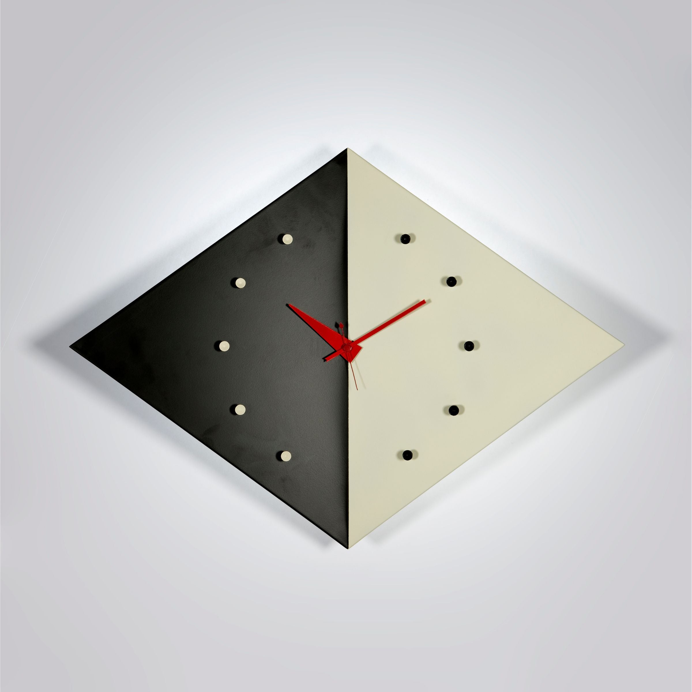 Kite Wall Clock  CW04 -  Clocks - ebarza Furniture UAE | Shop Modern Furniture in Abu Dhabi & Dubai - مفروشات ايبازرا في الامارات | تسوق اثاث عصري وديكورات مميزة في دبي وابوظبي