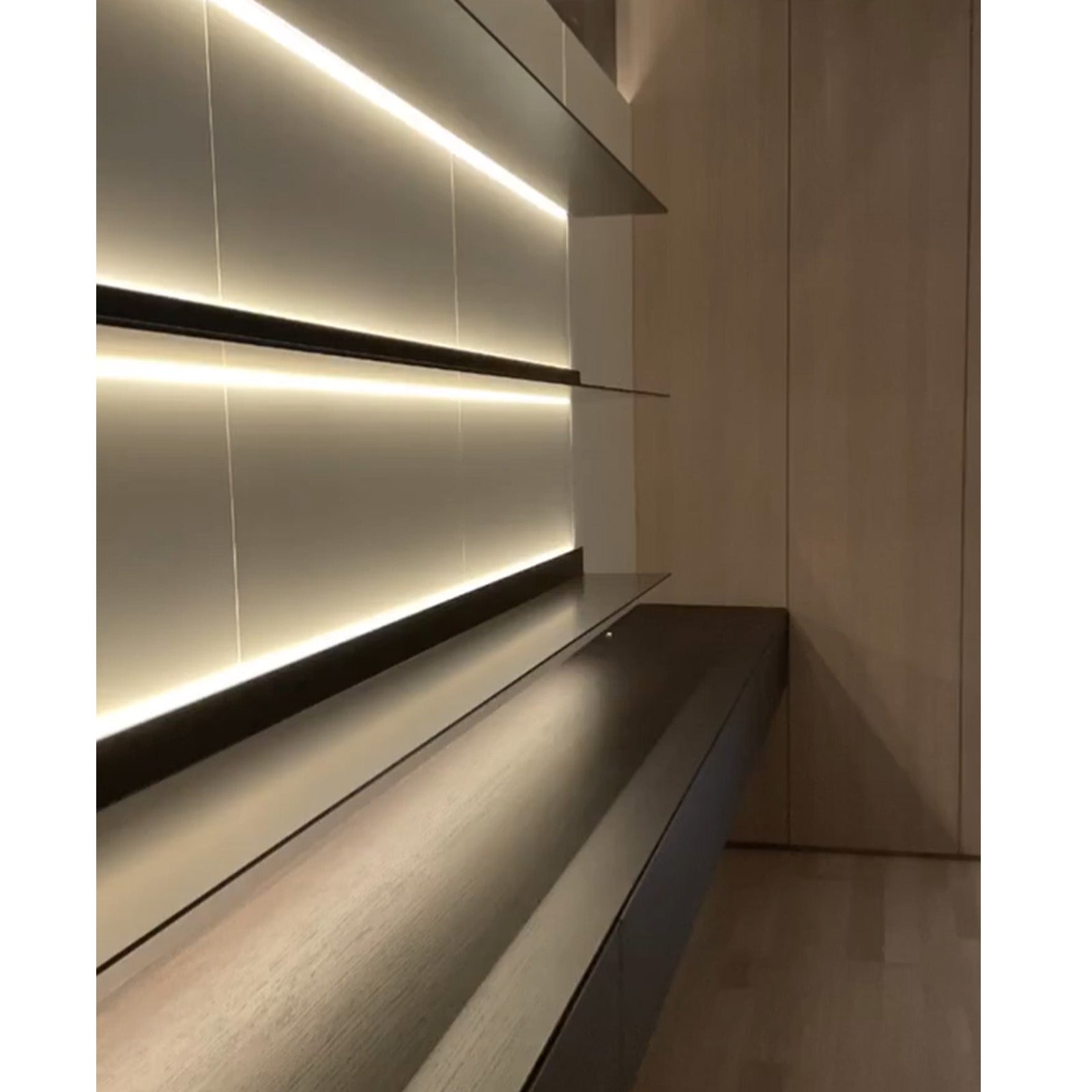 LED Aluminum Panel Light CH4-LT048-80cm-Brush Bronze Gold-With Plug-4000k -  Wall Lamps - ebarza Furniture UAE | Shop Modern Furniture in Abu Dhabi & Dubai - مفروشات ايبازرا في الامارات | تسوق اثاث عصري وديكورات مميزة في دبي وابوظبي