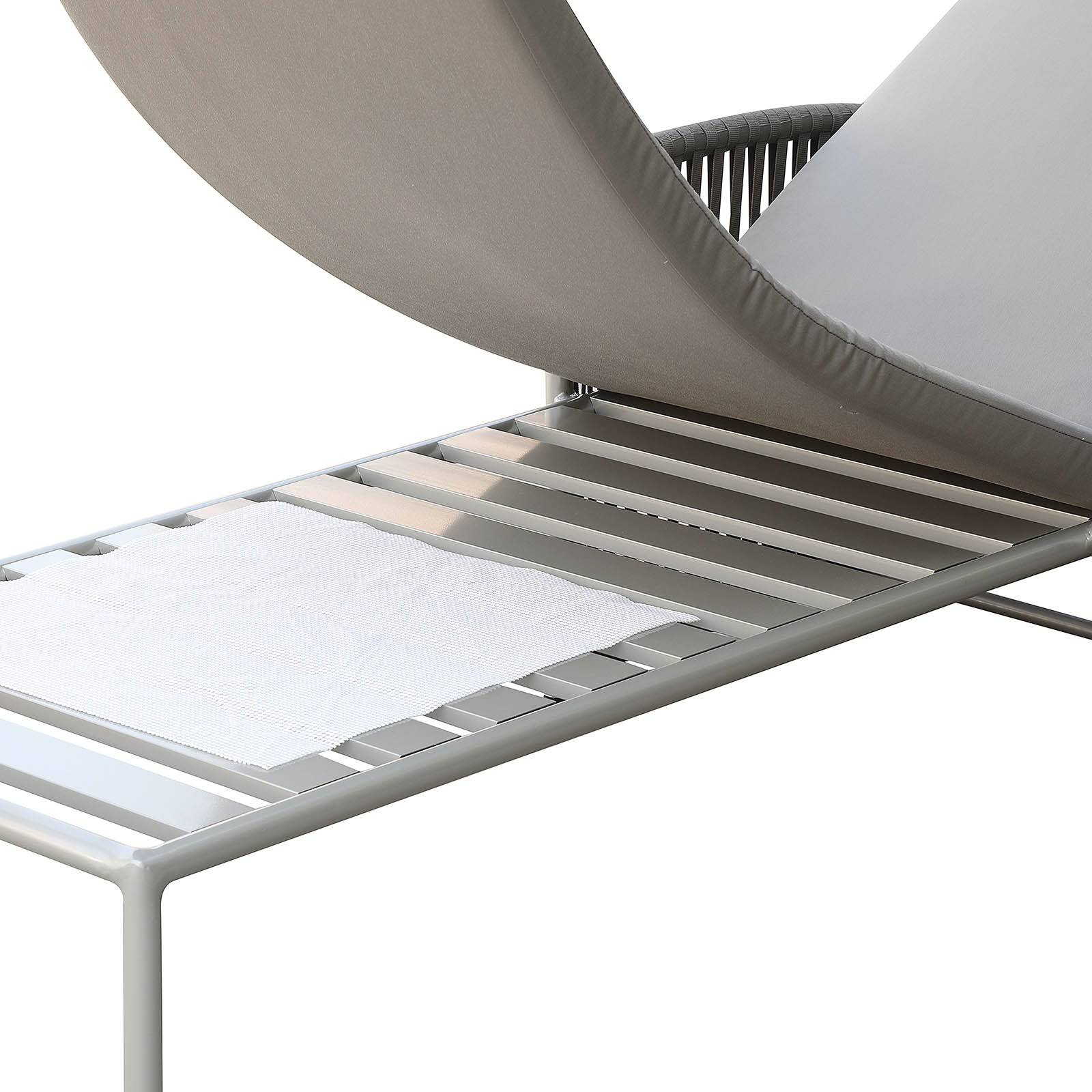 Lyon Sunbed Outdoor 20840101 -  Sunloungers | سرير الشمس - ebarza Furniture UAE | Shop Modern Furniture in Abu Dhabi & Dubai - مفروشات ايبازرا في الامارات | تسوق اثاث عصري وديكورات مميزة في دبي وابوظبي