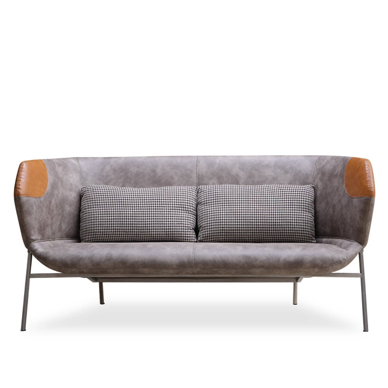 Max Classic Sofa Sf025 -  Sofas - ebarza Furniture UAE | Shop Modern Furniture in Abu Dhabi & Dubai - مفروشات ايبازرا في الامارات | تسوق اثاث عصري وديكورات مميزة في دبي وابوظبي