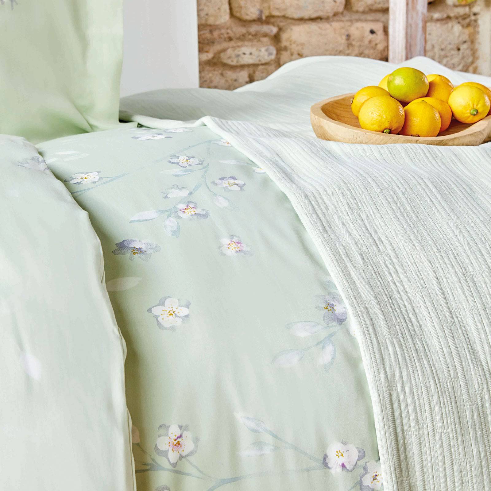 Nadia Yesil Saten  Bedding  Set 200.16.01.0086 -  Bedding - ebarza Furniture UAE | Shop Modern Furniture in Abu Dhabi & Dubai - مفروشات ايبازرا في الامارات | تسوق اثاث عصري وديكورات مميزة في دبي وابوظبي