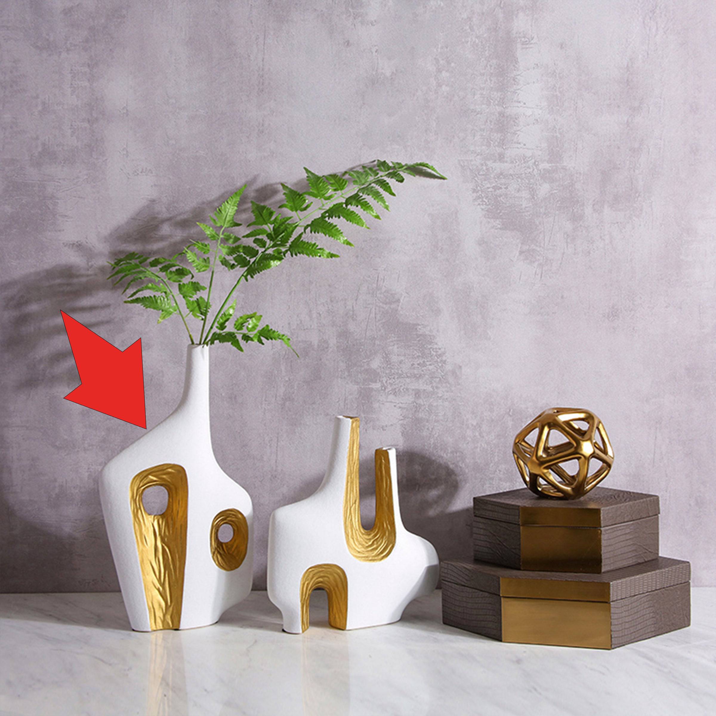 Notch Vase-A Fa-D2113A -  Vases - ebarza Furniture UAE | Shop Modern Furniture in Abu Dhabi & Dubai - مفروشات ايبازرا في الامارات | تسوق اثاث عصري وديكورات مميزة في دبي وابوظبي