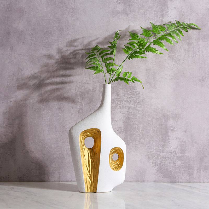 Notch Vase-A Fa-D2113A -  Vases - ebarza Furniture UAE | Shop Modern Furniture in Abu Dhabi & Dubai - مفروشات ايبازرا في الامارات | تسوق اثاث عصري وديكورات مميزة في دبي وابوظبي