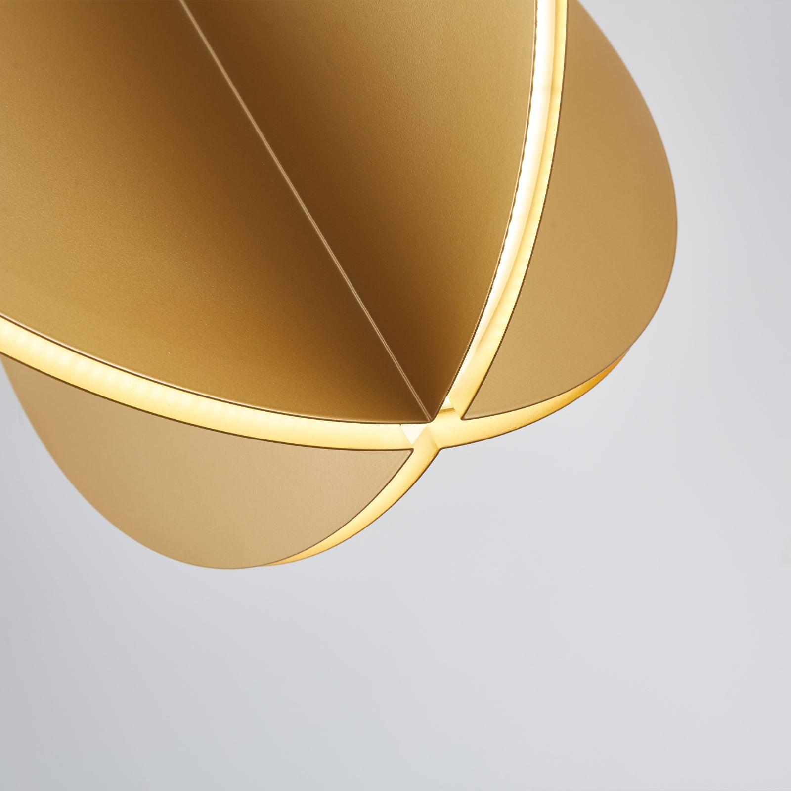 Pendant Lamp CY-DD-1036-G -  Pendant Lamps - ebarza Furniture UAE | Shop Modern Furniture in Abu Dhabi & Dubai - مفروشات ايبازرا في الامارات | تسوق اثاث عصري وديكورات مميزة في دبي وابوظبي