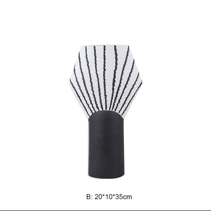 Pillar Vase -Black A Fa-D21023A -  Home Decor Figurines | مزهرية عمودية - سوداء - ebarza Furniture UAE | Shop Modern Furniture in Abu Dhabi & Dubai - مفروشات ايبازرا في الامارات | تسوق اثاث عصري وديكورات مميزة في دبي وابوظبي