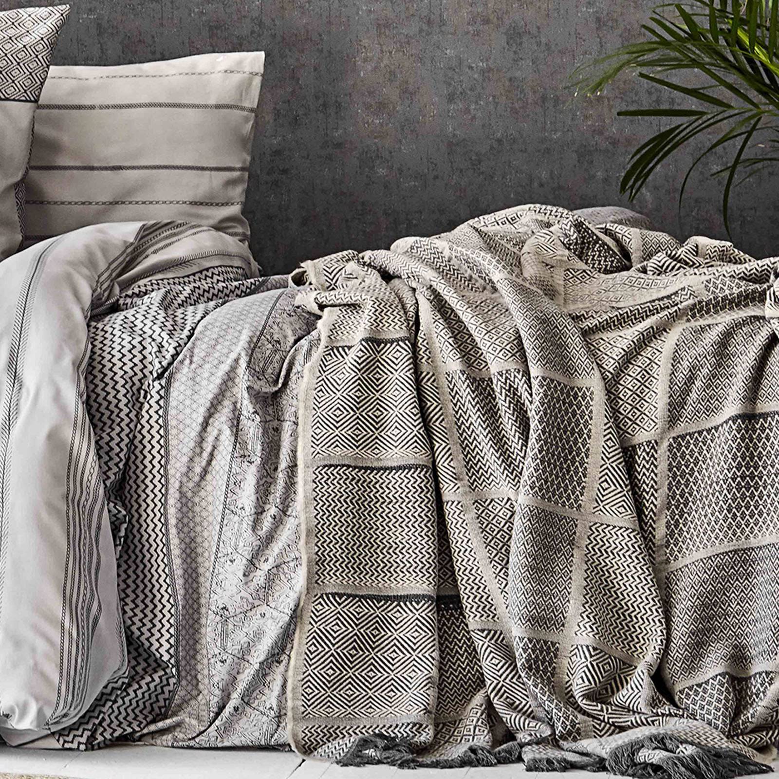 Sadra Gr Bedding  Set 200.15.01.0228 -  Bedding - ebarza Furniture UAE | Shop Modern Furniture in Abu Dhabi & Dubai - مفروشات ايبازرا في الامارات | تسوق اثاث عصري وديكورات مميزة في دبي وابوظبي