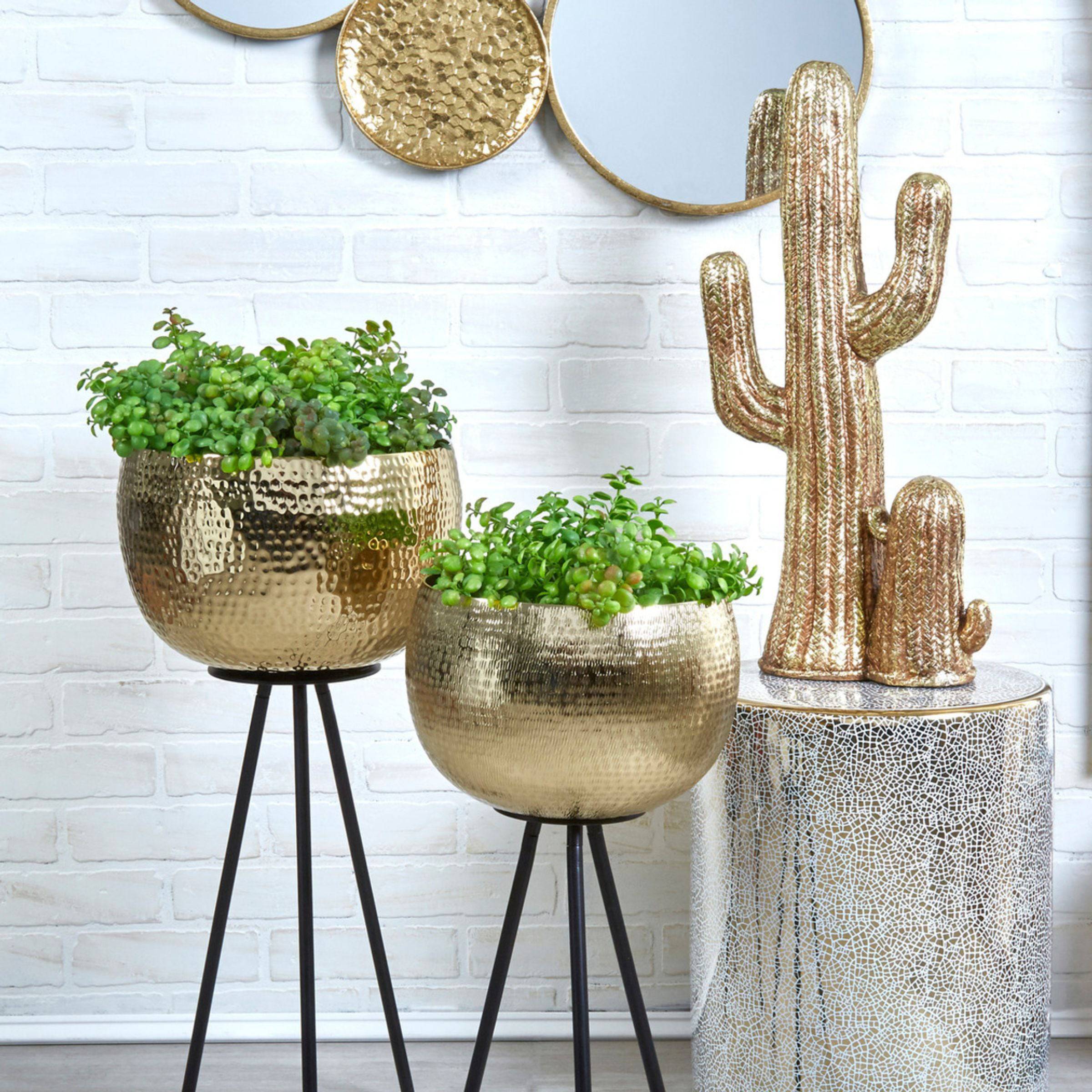 Set Of 2 Hammered Bowl Iron Planters 26 Cm And 22 Cm  14270 -  Planter Boxes | مجموعة من 2 أوعية مزارعة حديد 26 سم و 22 سم - ebarza Furniture UAE | Shop Modern Furniture in Abu Dhabi & Dubai - مفروشات ايبازرا في الامارات | تسوق اثاث عصري وديكورات مميزة في دبي وابوظبي