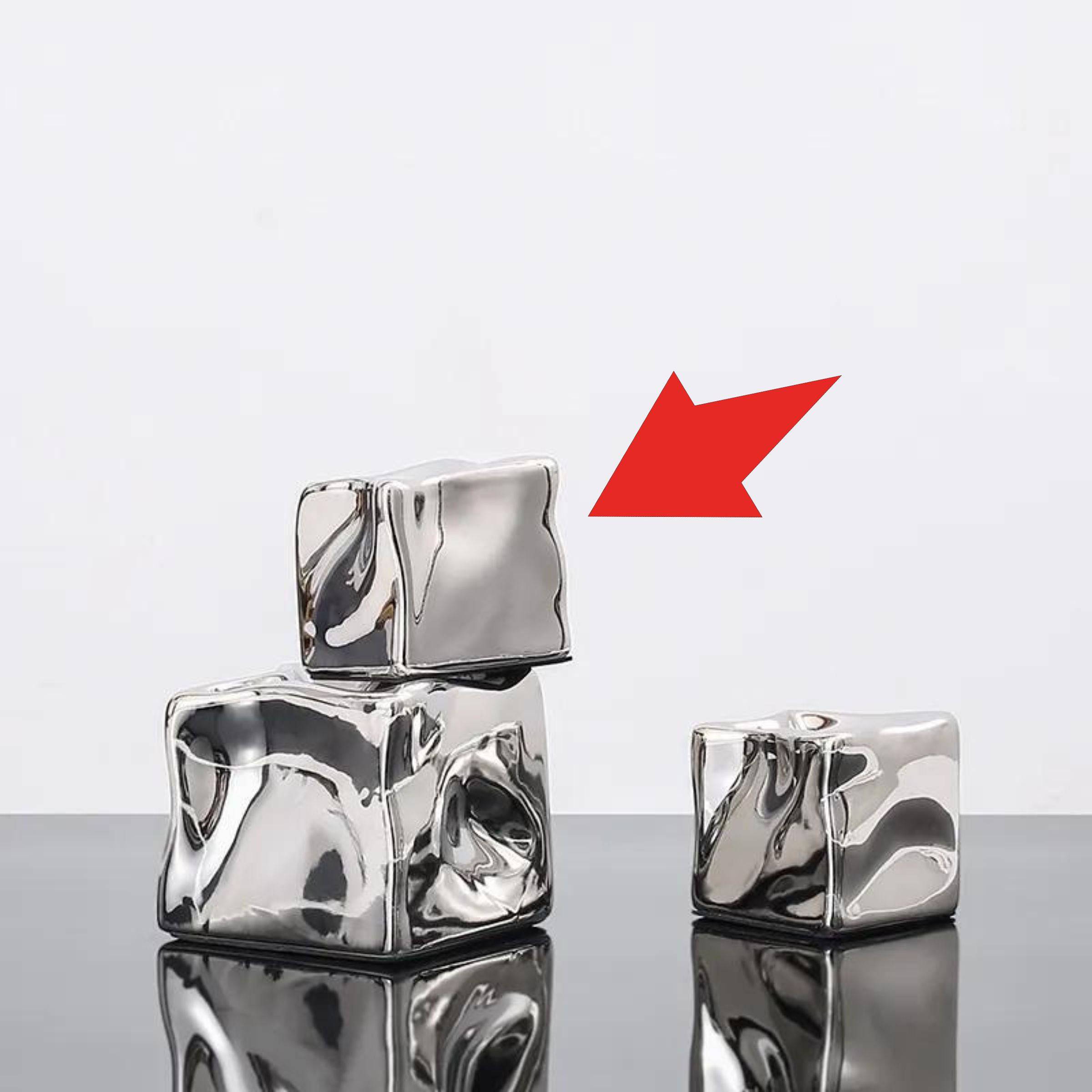 Silver Special Shaped Square -B Fa-D21111B -  Home Decor Figurines | ديكور مربع فضي على شكل خاص - ebarza Furniture UAE | Shop Modern Furniture in Abu Dhabi & Dubai - مفروشات ايبازرا في الامارات | تسوق اثاث عصري وديكورات مميزة في دبي وابوظبي