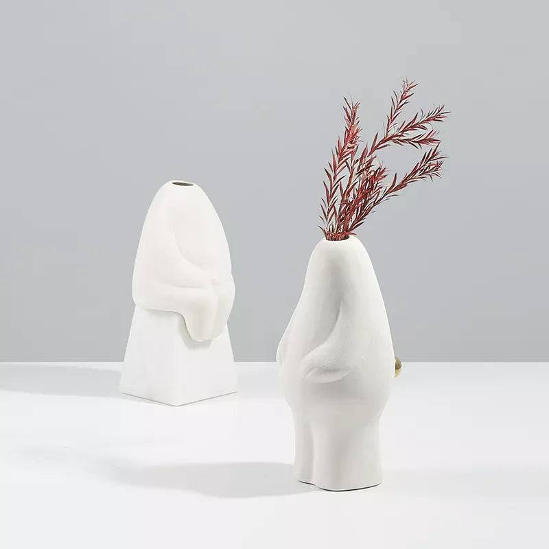 Sitting Rabbit Vase-White Fd-D22063B -  Vases | مزهرية أرنب جالسة - بيضاء - ebarza Furniture UAE | Shop Modern Furniture in Abu Dhabi & Dubai - مفروشات ايبازرا في الامارات | تسوق اثاث عصري وديكورات مميزة في دبي وابوظبي