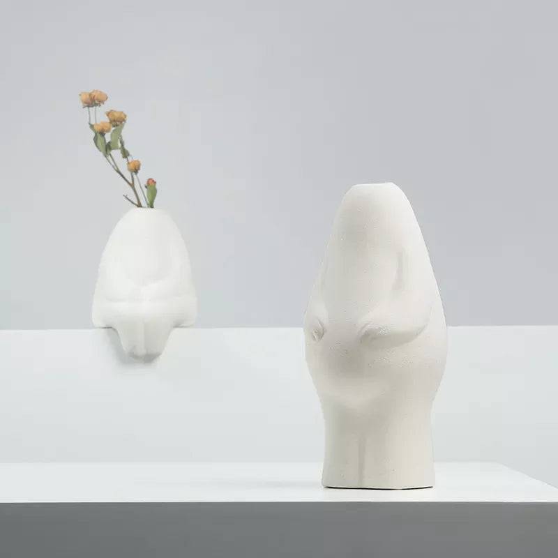 Sitting Rabbit Vase-White Fd-D22063B -  Vases | مزهرية أرنب جالسة - بيضاء - ebarza Furniture UAE | Shop Modern Furniture in Abu Dhabi & Dubai - مفروشات ايبازرا في الامارات | تسوق اثاث عصري وديكورات مميزة في دبي وابوظبي