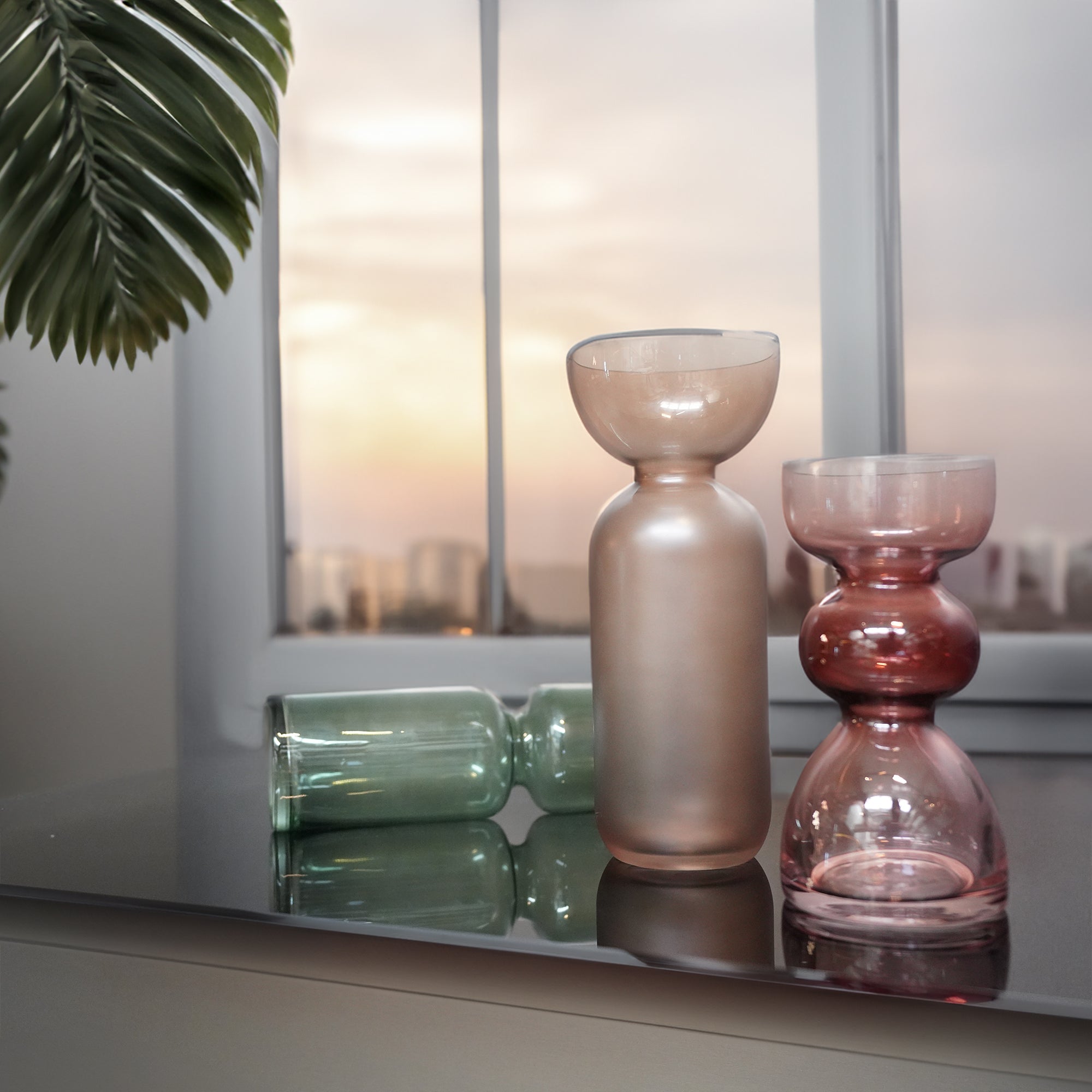 Sprayed Coffee Vase  23F117C -  Vases - ebarza Furniture UAE | Shop Modern Furniture in Abu Dhabi & Dubai - مفروشات ايبازرا في الامارات | تسوق اثاث عصري وديكورات مميزة في دبي وابوظبي