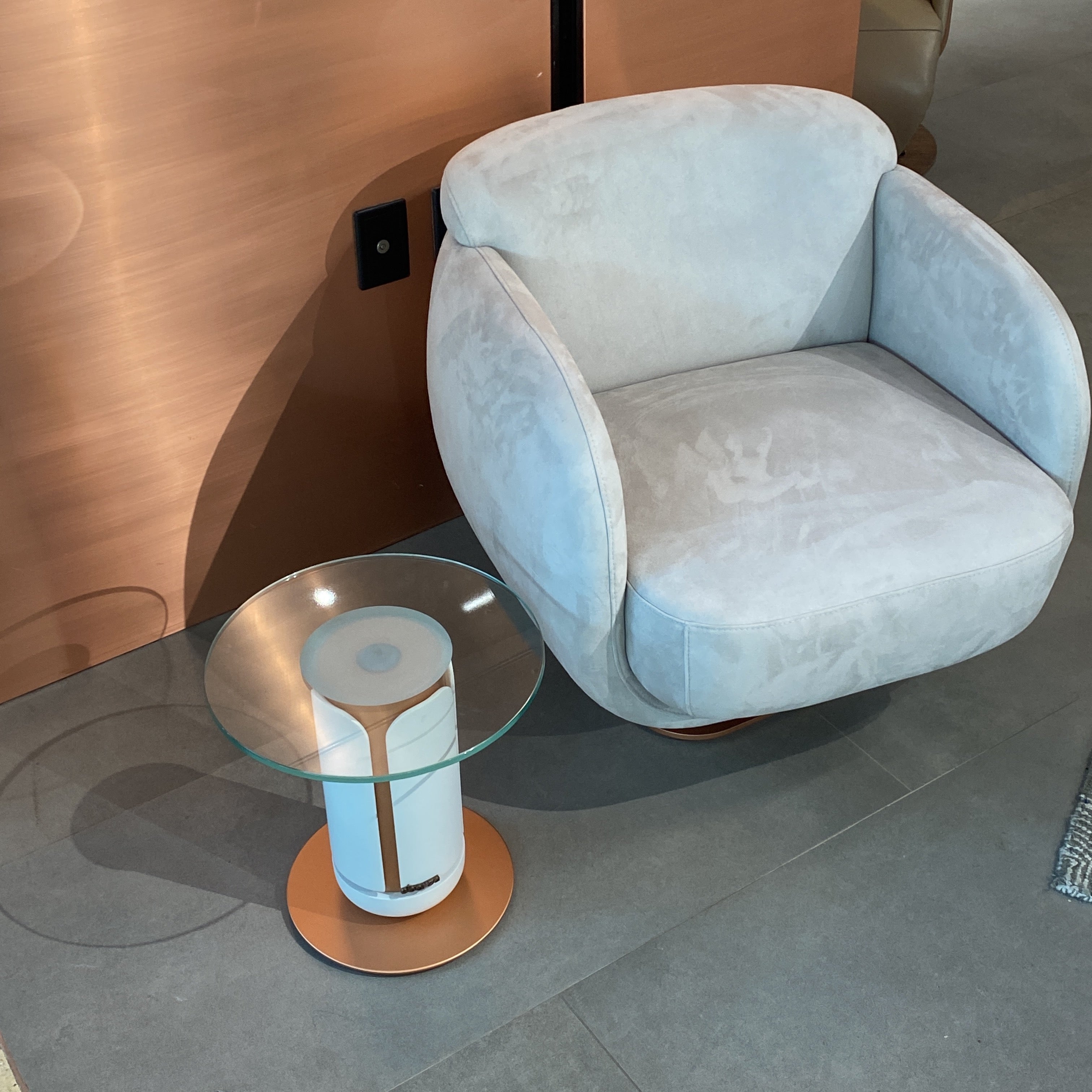 Tulip Side Table SHYTLP002 -  Side Tables - ebarza Furniture UAE | Shop Modern Furniture in Abu Dhabi & Dubai - مفروشات ايبازرا في الامارات | تسوق اثاث عصري وديكورات مميزة في دبي وابوظبي