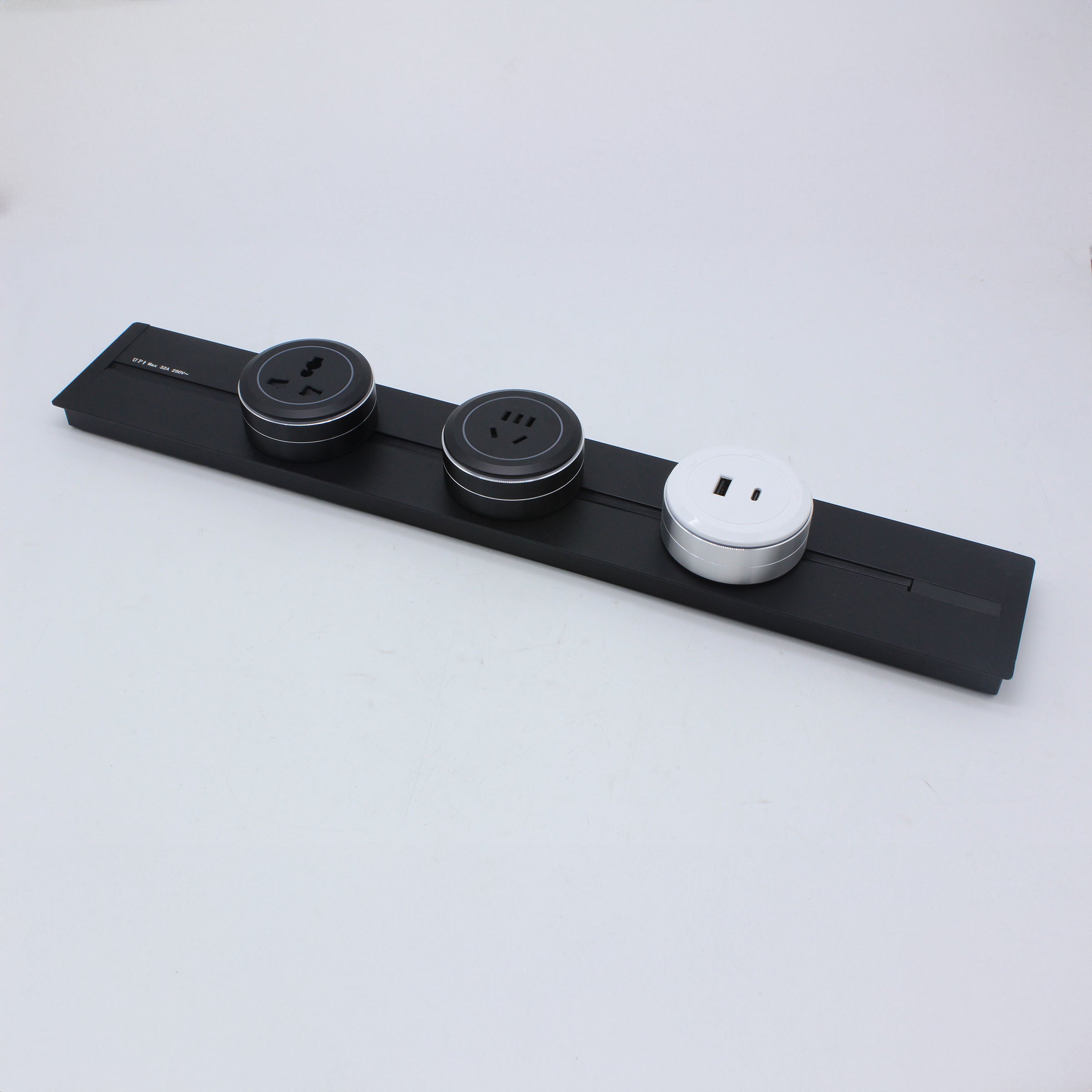 Universal USB-A&C Adapter AH04-CB -  Power Track System - ebarza Furniture UAE | Shop Modern Furniture in Abu Dhabi & Dubai - مفروشات ايبازرا في الامارات | تسوق اثاث عصري وديكورات مميزة في دبي وابوظبي