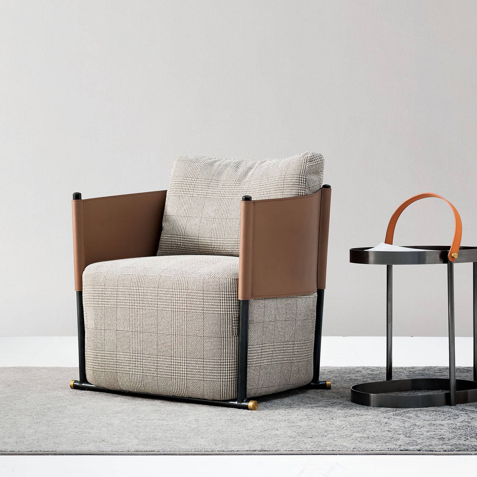 Vittoria Lounge Chair LC041 -  Lounge Chairs - ebarza Furniture UAE | Shop Modern Furniture in Abu Dhabi & Dubai - مفروشات ايبازرا في الامارات | تسوق اثاث عصري وديكورات مميزة في دبي وابوظبي