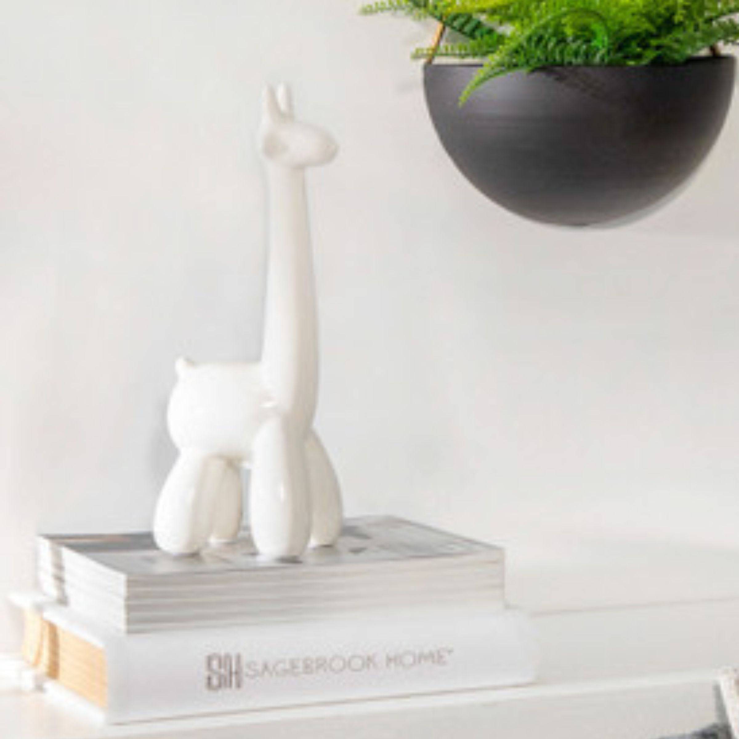 White Giraffe Balloon Animal 13655-03 -  Home Decor Figurines | بالون الزرافة الأبيض - ebarza Furniture UAE | Shop Modern Furniture in Abu Dhabi & Dubai - مفروشات ايبازرا في الامارات | تسوق اثاث عصري وديكورات مميزة في دبي وابوظبي