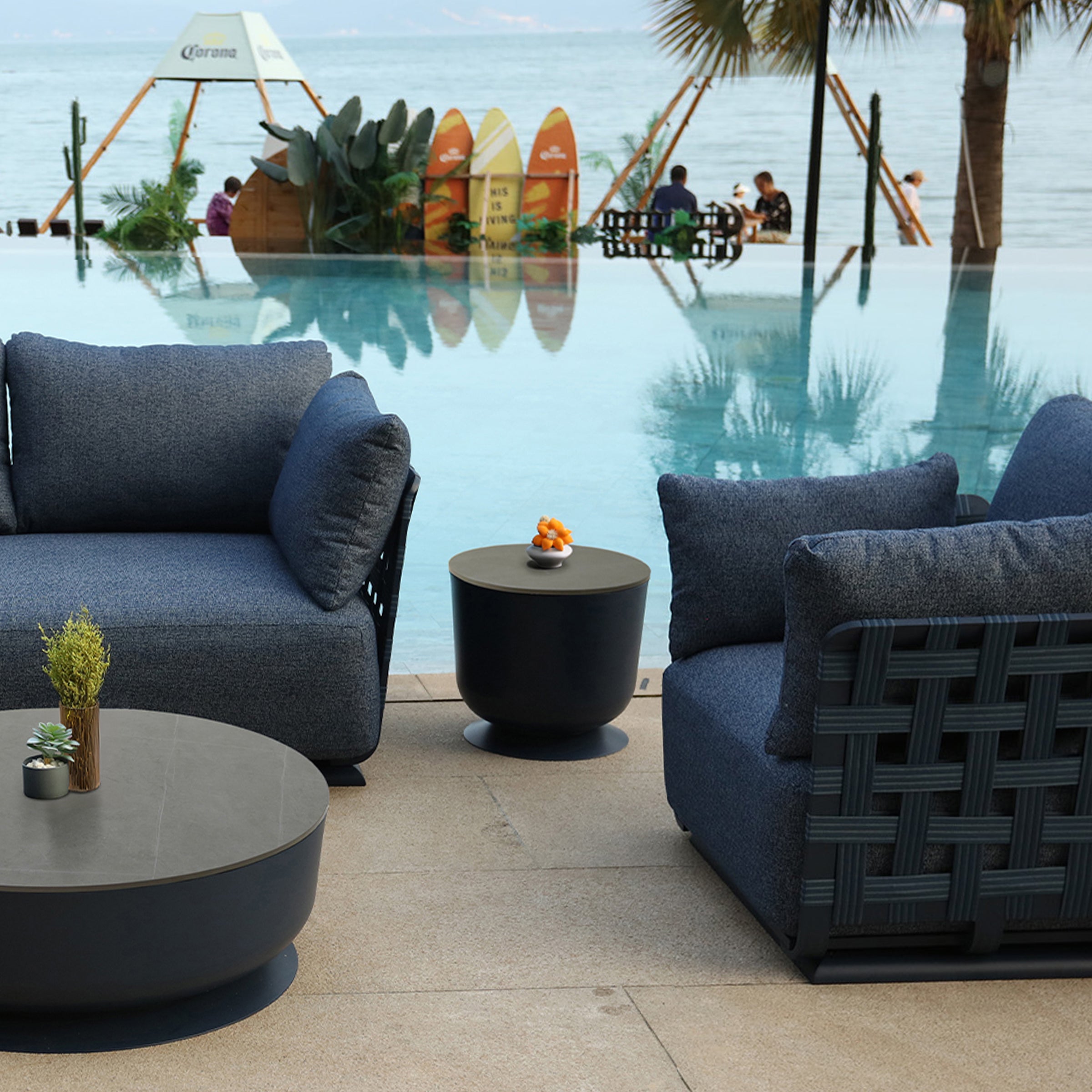 Penguin Outdoor Side Table MYX-CT00S -  Outdoor Tables - ebarza Furniture UAE | Shop Modern Furniture in Abu Dhabi & Dubai - مفروشات ايبازرا في الامارات | تسوق اثاث عصري وديكورات مميزة في دبي وابوظبي