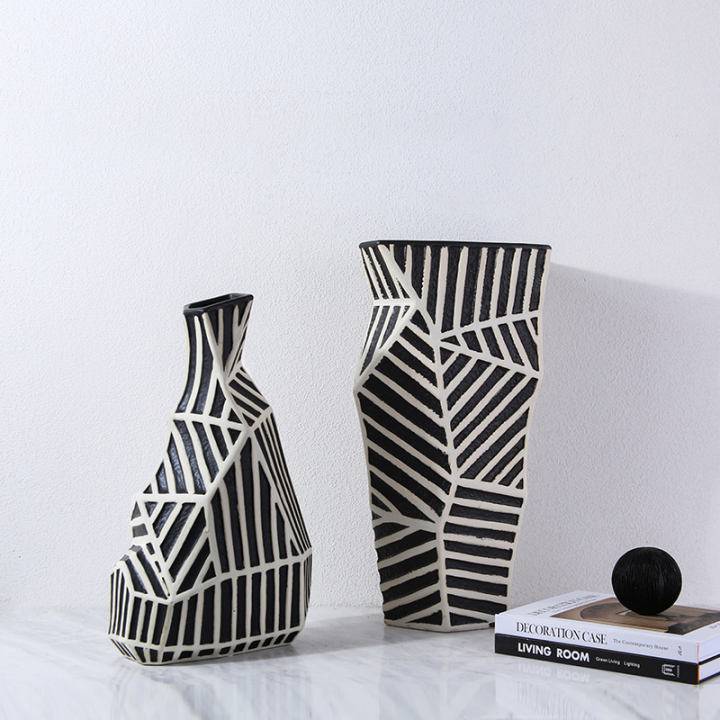 Zebra Hand Grinding Vase -A Fa-D21045A -  Vases | مزهرية طحن يدوية على لون حمار وحشي - ebarza Furniture UAE | Shop Modern Furniture in Abu Dhabi & Dubai - مفروشات ايبازرا في الامارات | تسوق اثاث عصري وديكورات مميزة في دبي وابوظبي