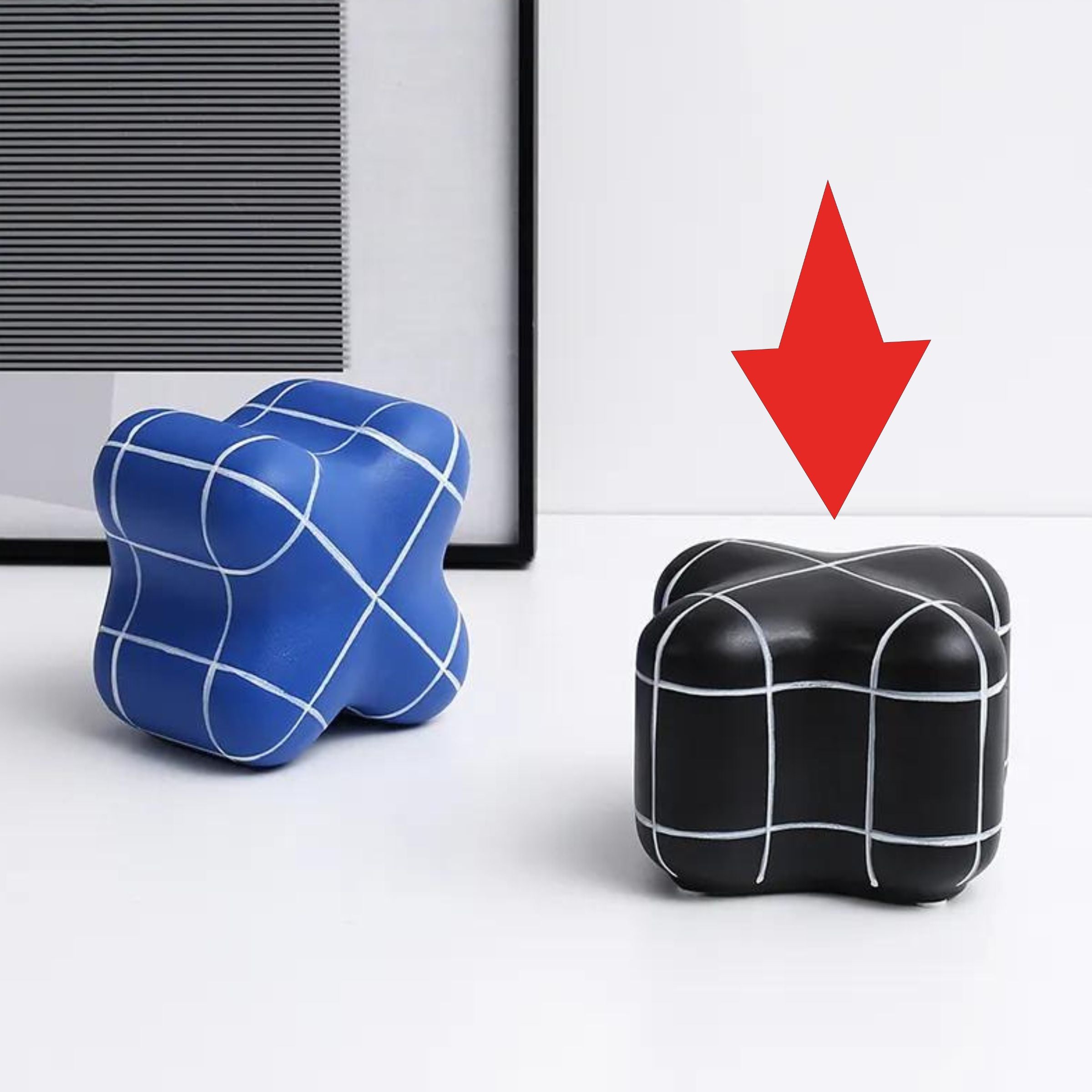 Black Line Square Ornament-B Fa-D21097C -  Home Decor Figurines | ديكور مربعة الخط سوداء - ebarza Furniture UAE | Shop Modern Furniture in Abu Dhabi & Dubai - مفروشات ايبازرا في الامارات | تسوق اثاث عصري وديكورات مميزة في دبي وابوظبي