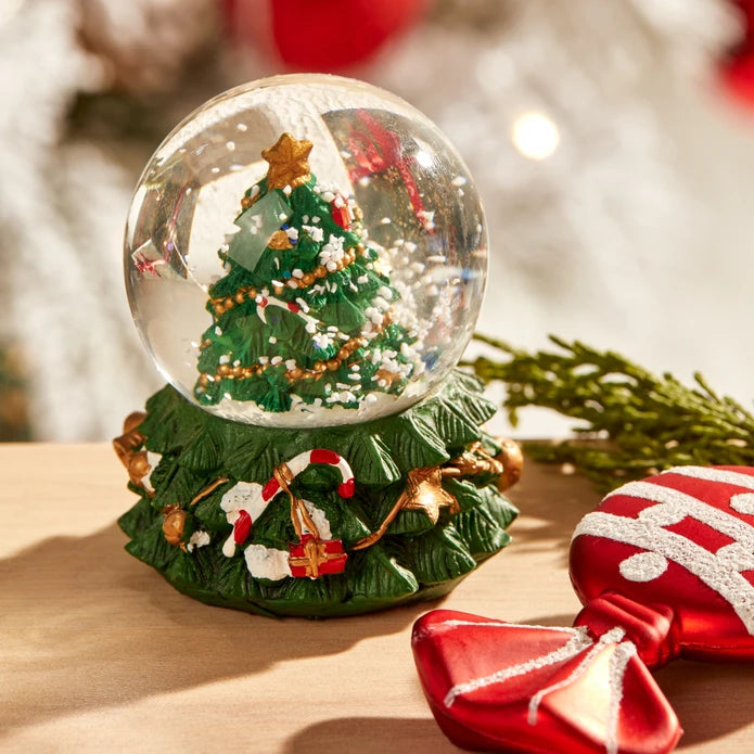 Karaca Home Christmas Snow Globe 300.21.02.0317 -  Home Decor Figurines | كاراجا هوم كريسماس سنو غلوب - ebarza Furniture UAE | Shop Modern Furniture in Abu Dhabi & Dubai - مفروشات ايبازرا في الامارات | تسوق اثاث عصري وديكورات مميزة في دبي وابوظبي