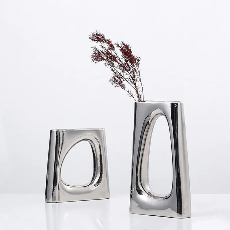 Silver Ceramic Vase - Tall Fa-D22070A -  Vases | مزهرية سيراميك فضي - طويل - ebarza Furniture UAE | Shop Modern Furniture in Abu Dhabi & Dubai - مفروشات ايبازرا في الامارات | تسوق اثاث عصري وديكورات مميزة في دبي وابوظبي